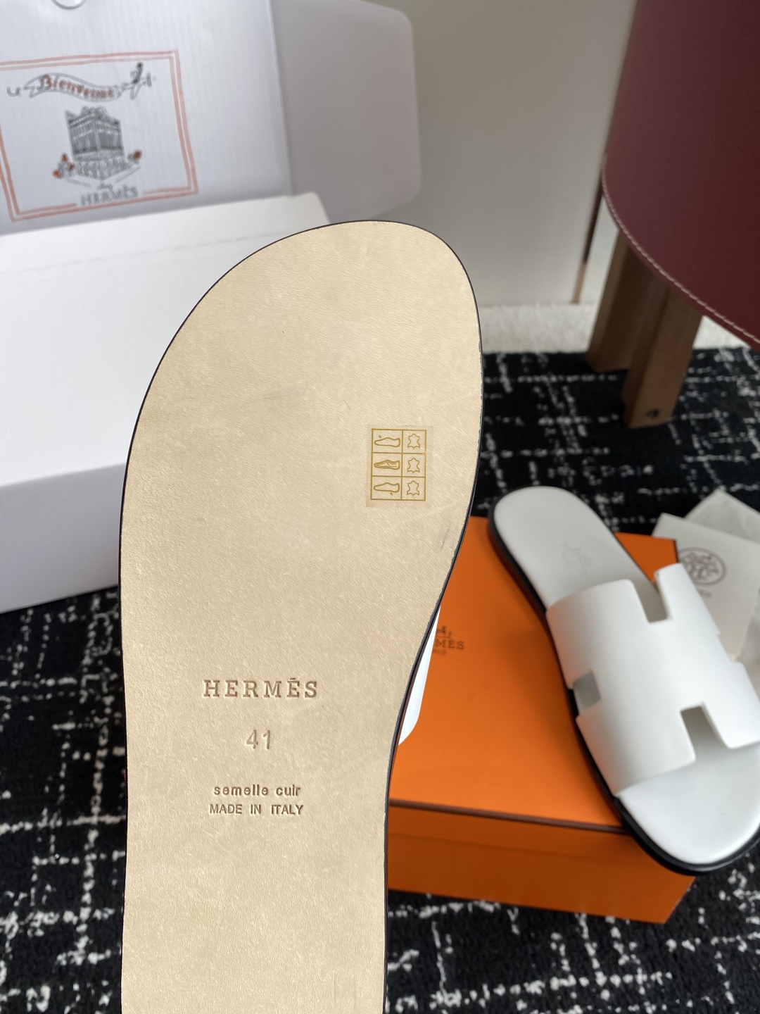 代购级（⚠️官网同步✈️盒包装）
Hermes爱马仕lzmir系列 男款 老舅鞋 复古 二舅拖鞋 H拖 