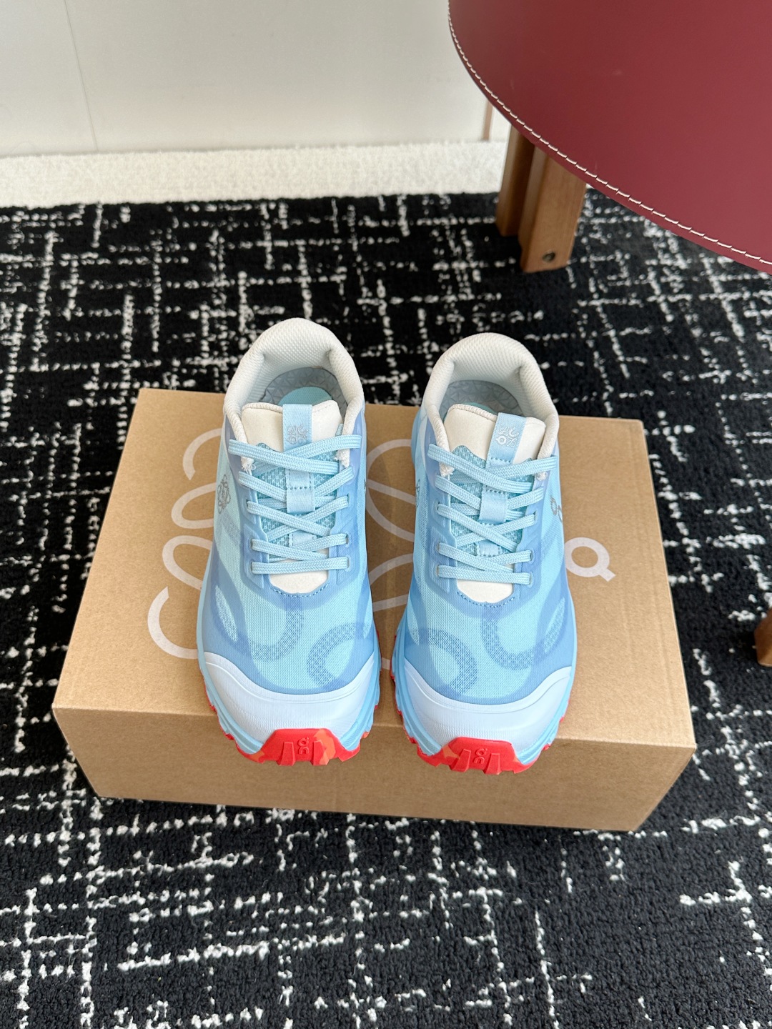 莞产原单品质
Loewe x On 昂跑Cloudtilt1.0 罗意威 联名轻量运动休闲鞋情侣男女款跑