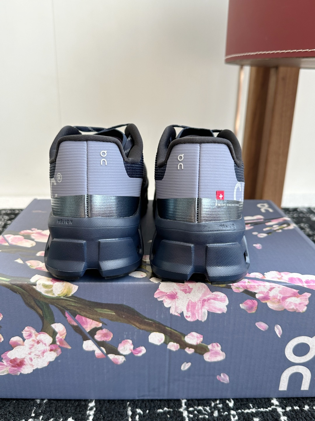 东莞原单
Cloudmonster Void 网眼小怪兽 舒适透气百搭 缓震防滑耐磨 休闲运动跑步鞋！
