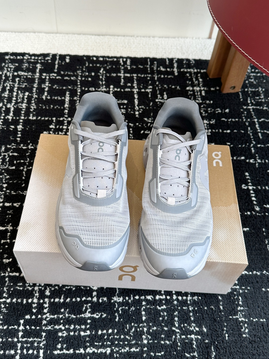 东莞原单
Cloudmonster Void 网眼小怪兽 舒适透气百搭 缓震防滑耐磨 休闲运动跑步鞋！
