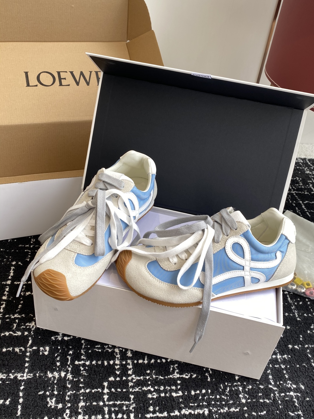 代购级 P扣子加10 （官网同步✈️盒包装）
Loewe 2025巴黎时装周新balletrunner 