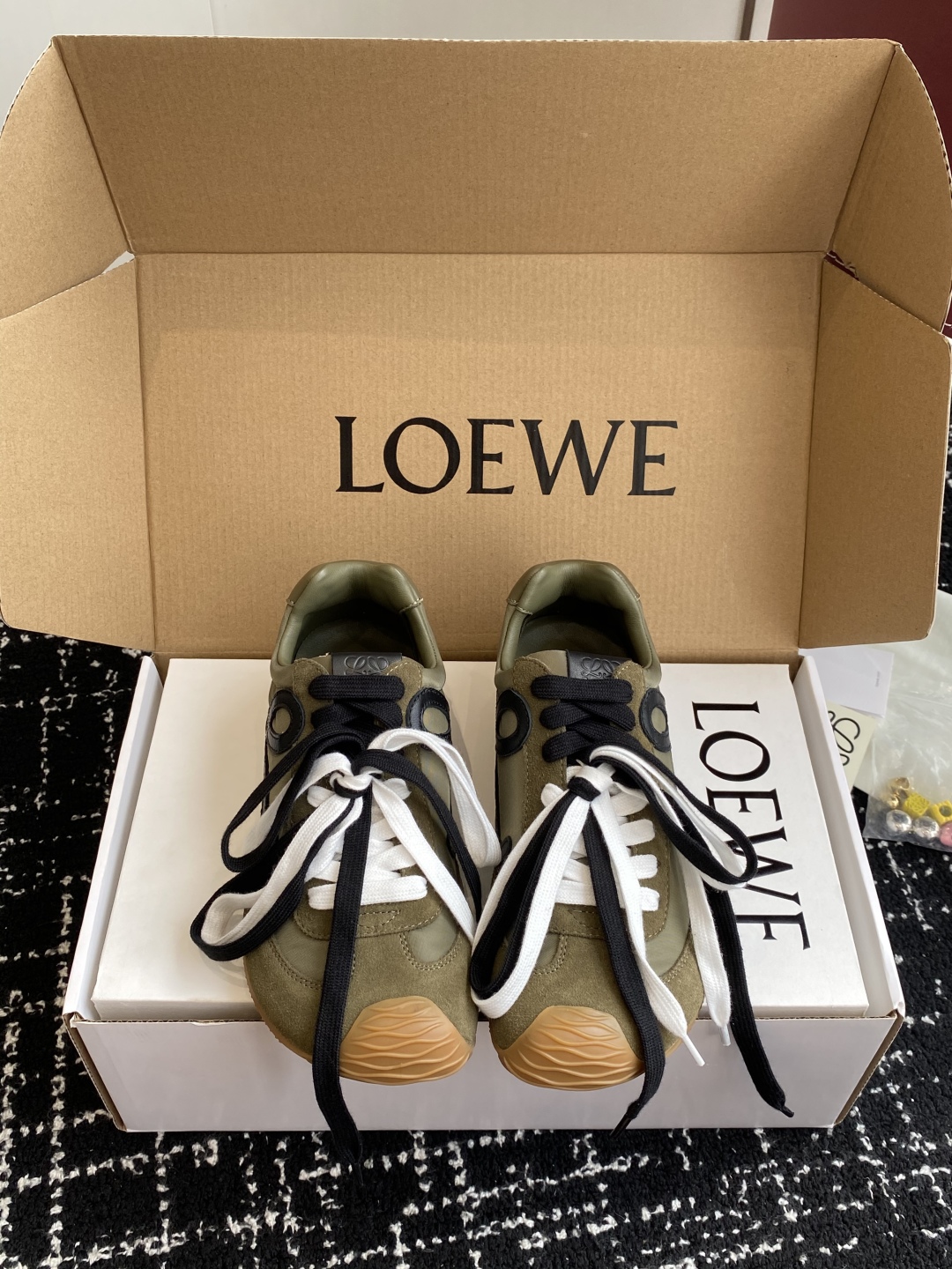 代购级 P扣子加10 （官网同步✈️盒包装）
Loewe 2025巴黎时装周新balletrunner 