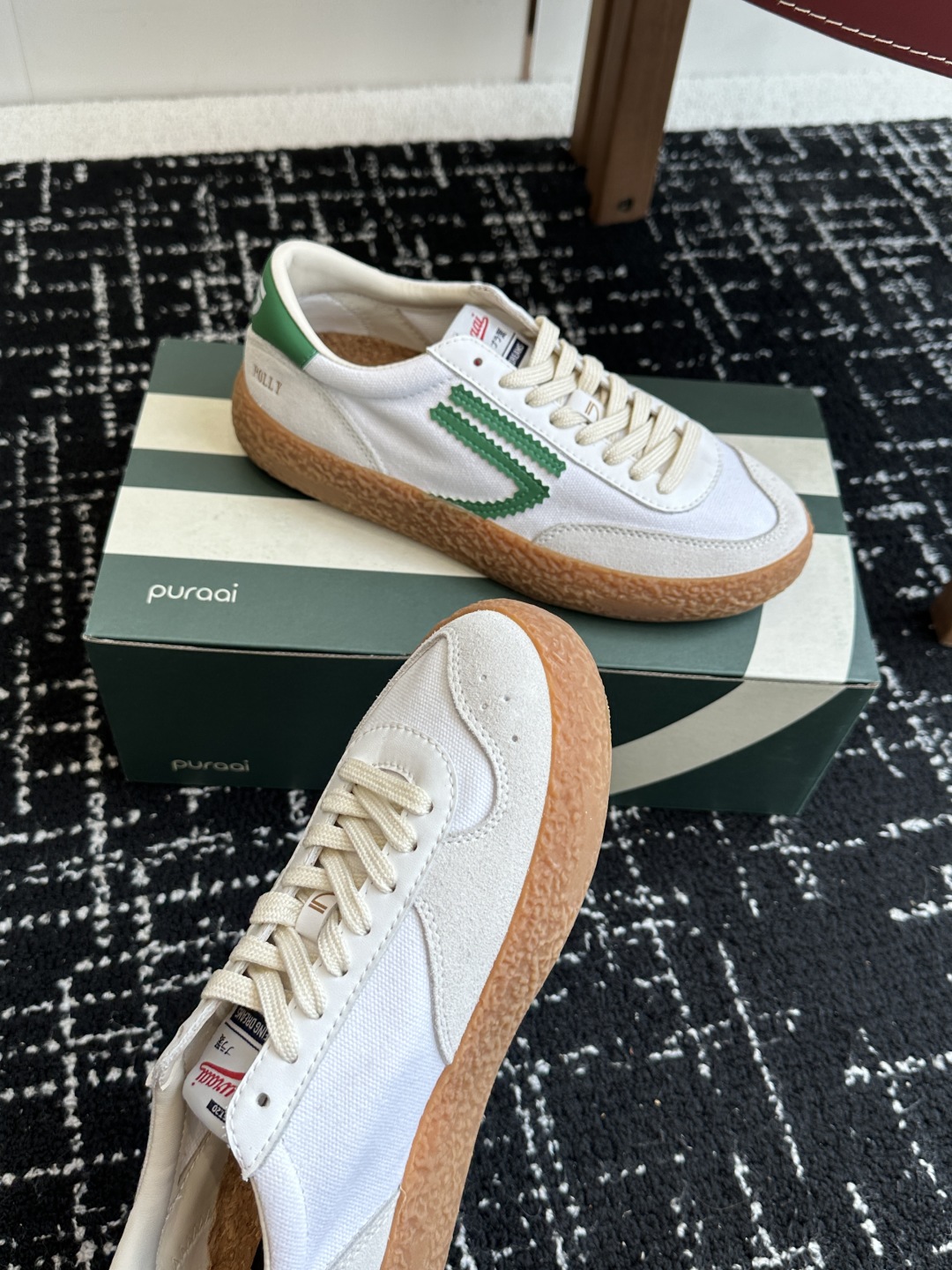 代购级
小众新品 Puraai Polly SS25复古板鞋主打环保材料的潮流品牌Puraai的25春夏