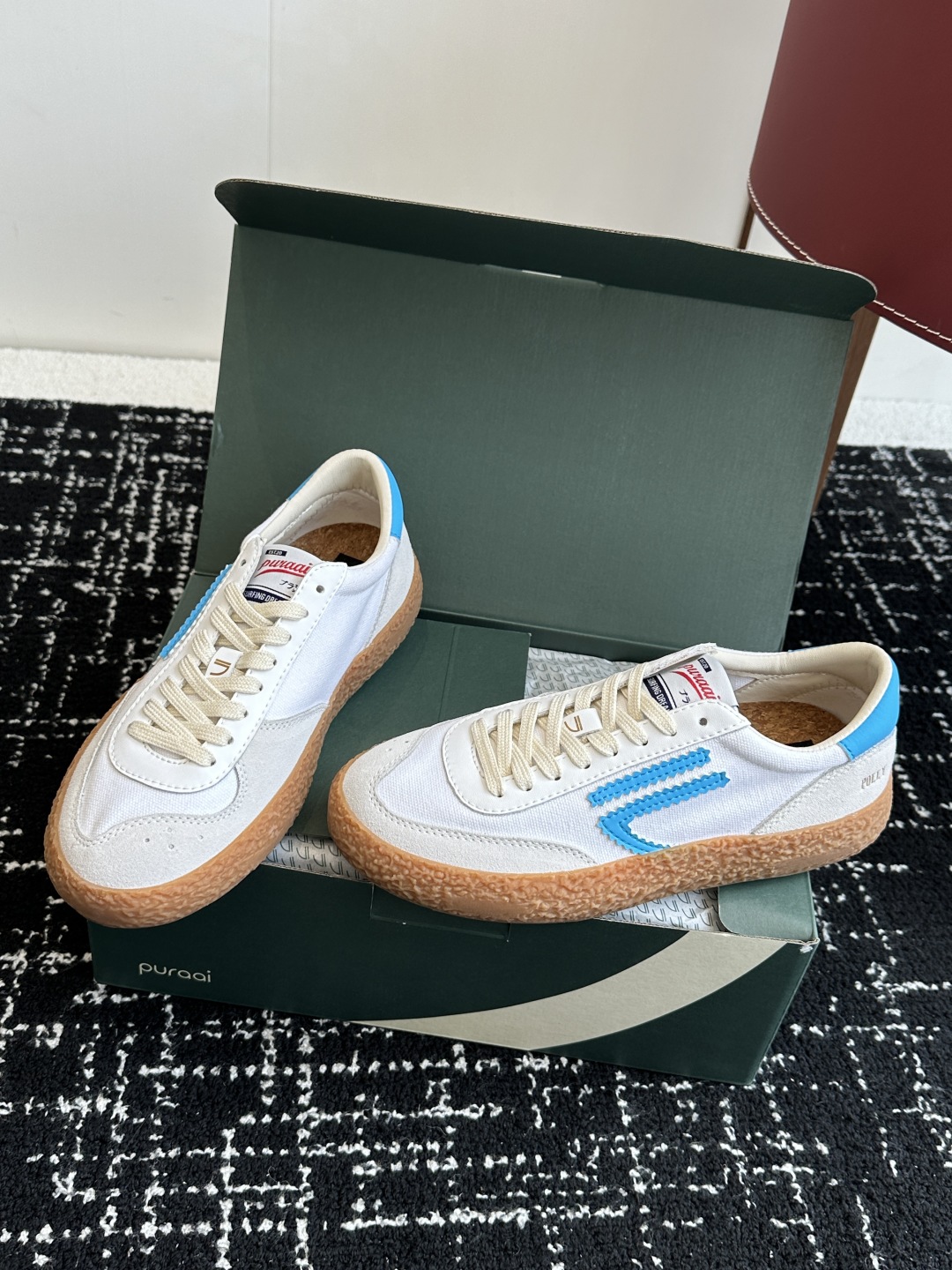 代购级
小众新品 Puraai Polly SS25复古板鞋主打环保材料的潮流品牌Puraai的25春夏