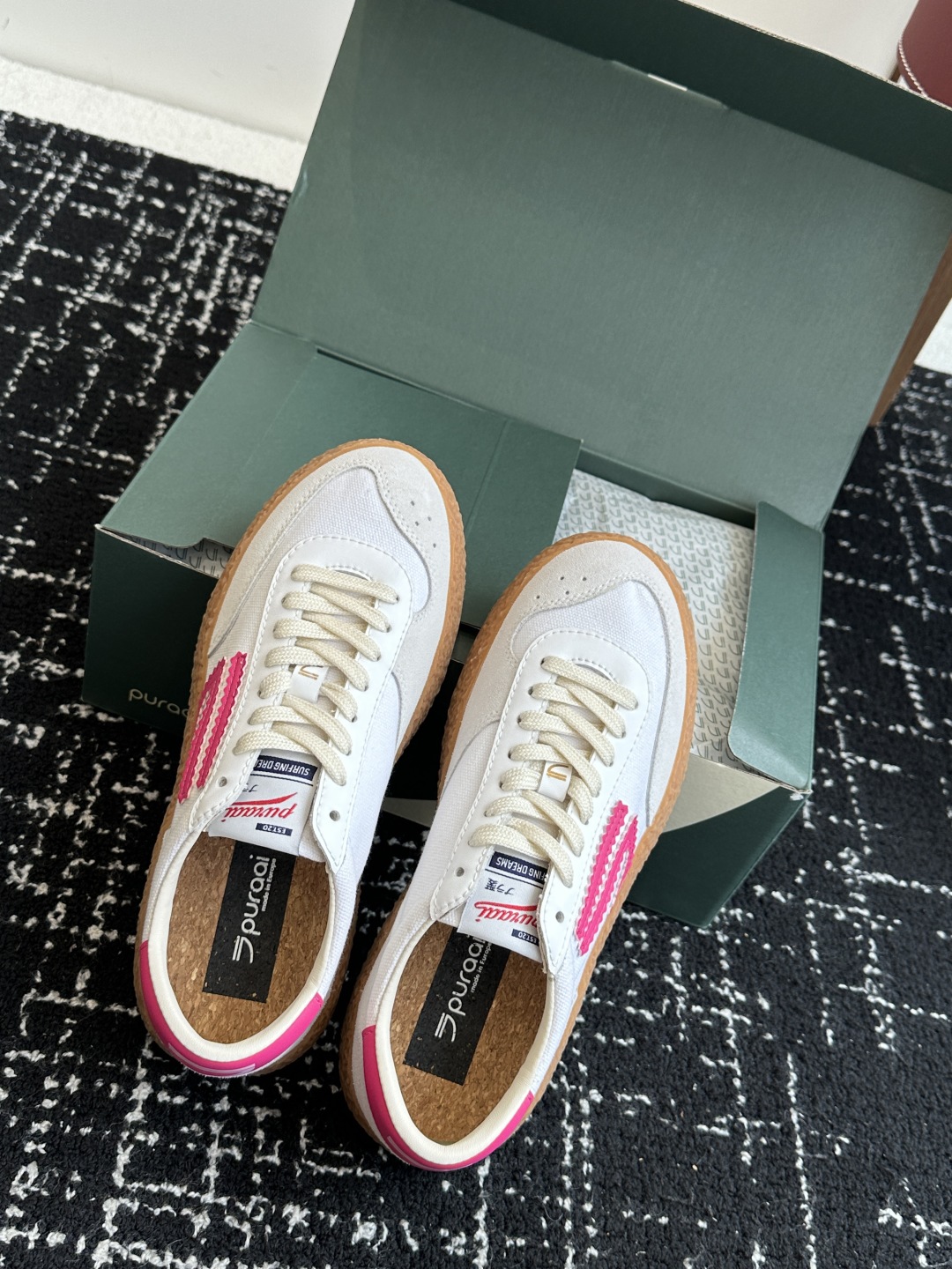 代购级
小众新品 Puraai Polly SS25复古板鞋主打环保材料的潮流品牌Puraai的25春夏