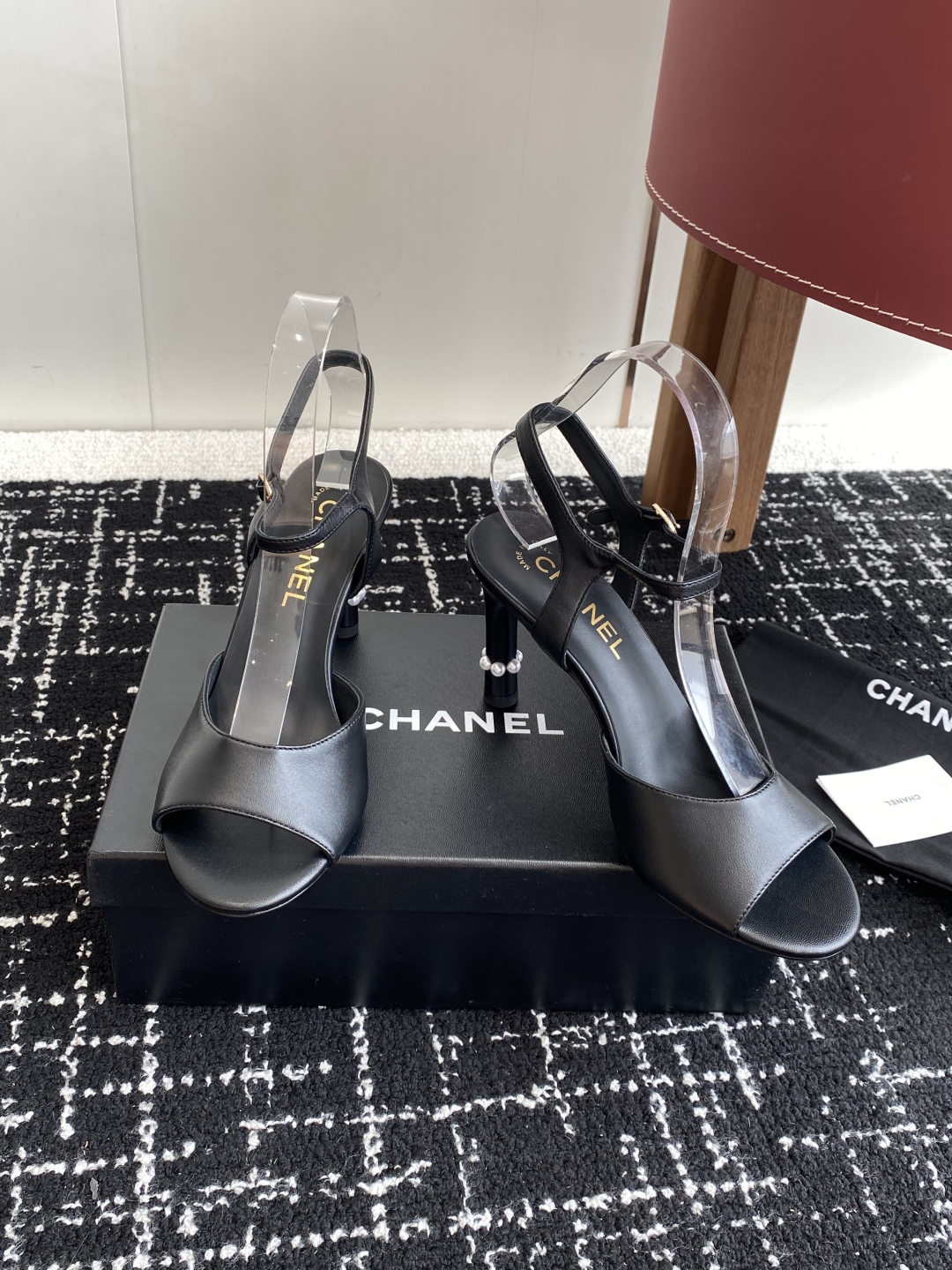 代购级
CHANEL 香奈儿 25ss春夏最新款高跟时装凉鞋鞋
      超多网红时尚博主种草 高级感