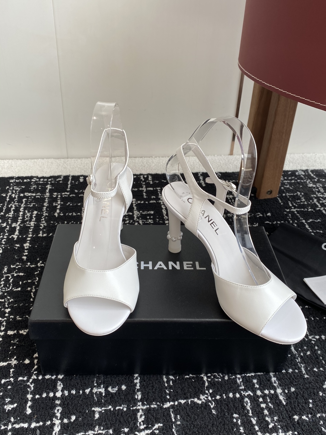 代购级
CHANEL 香奈儿 25ss春夏最新款高跟时装凉鞋鞋
      超多网红时尚博主种草 高级感