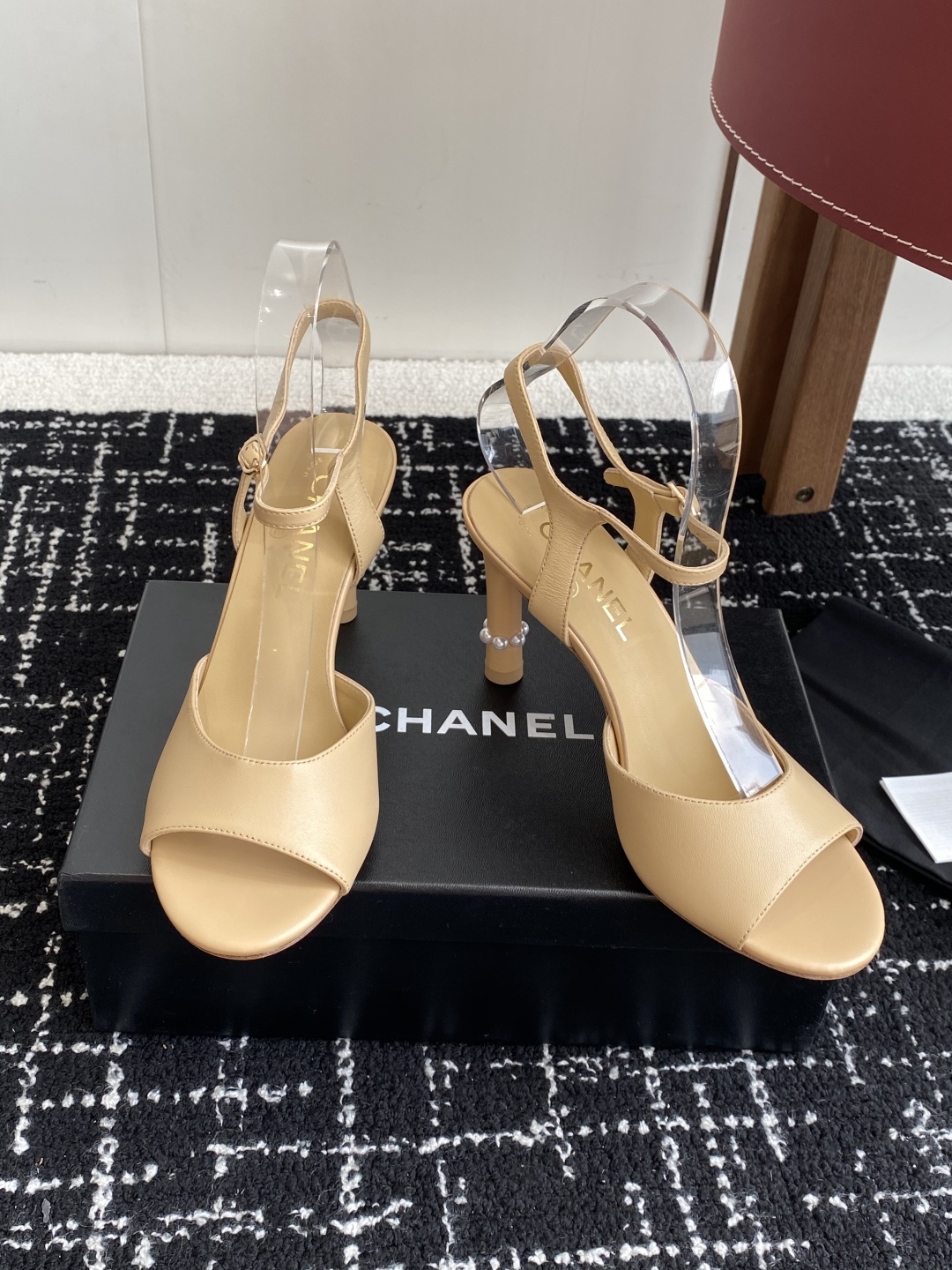 代购级
CHANEL 香奈儿 25ss春夏最新款高跟时装凉鞋鞋
      超多网红时尚博主种草 高级感
