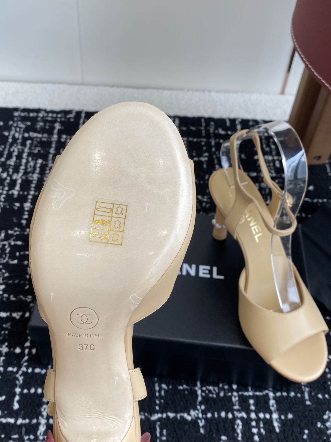 代购级
CHANEL 香奈儿 25ss春夏最新款高跟时装凉鞋鞋
      超多网红时尚博主种草 高级感