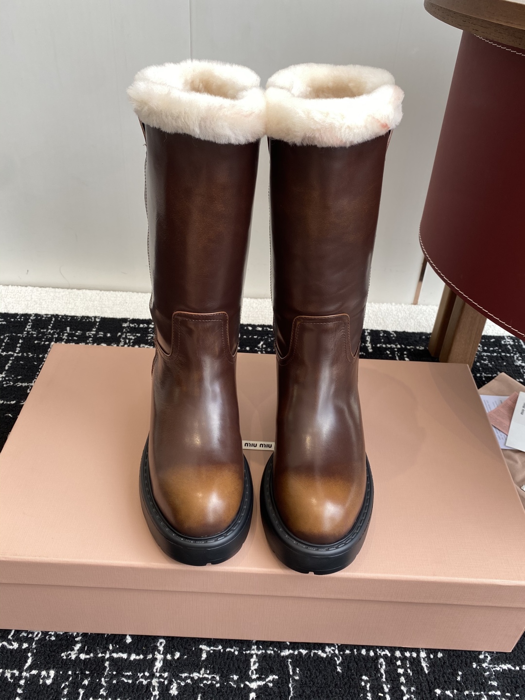 代购级
miu miu fw25 new arrival～ 缪缪 25ss 秋冬新款厚底高筒裸靴 骑士靴