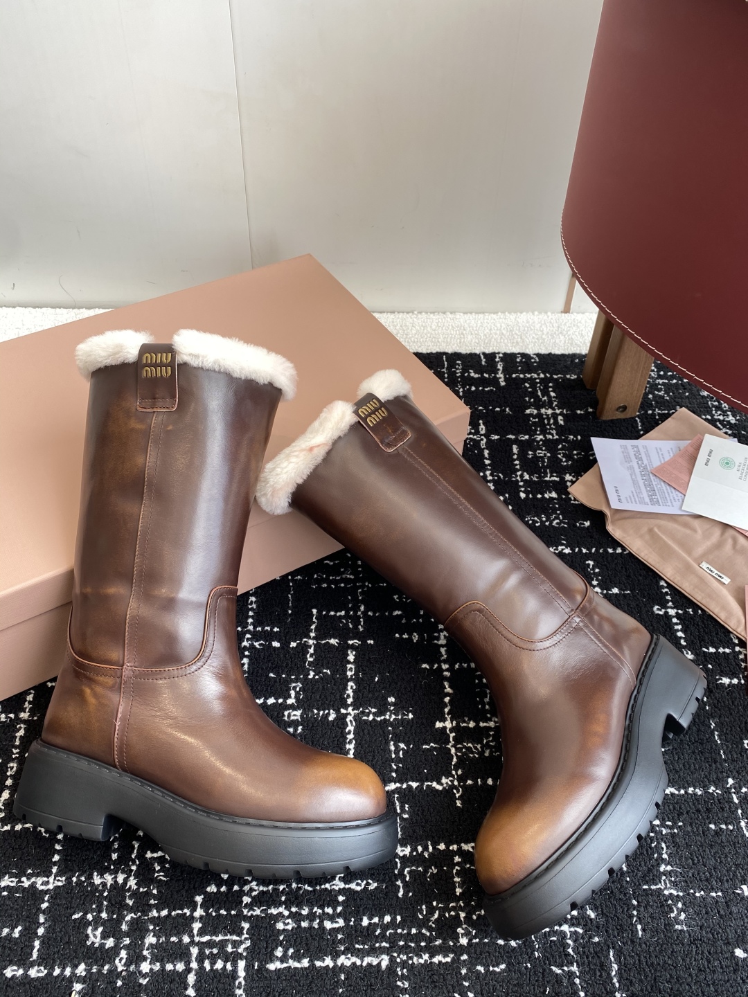 代购级
miu miu fw25 new arrival～ 缪缪 25ss 秋冬新款厚底高筒裸靴 骑士靴