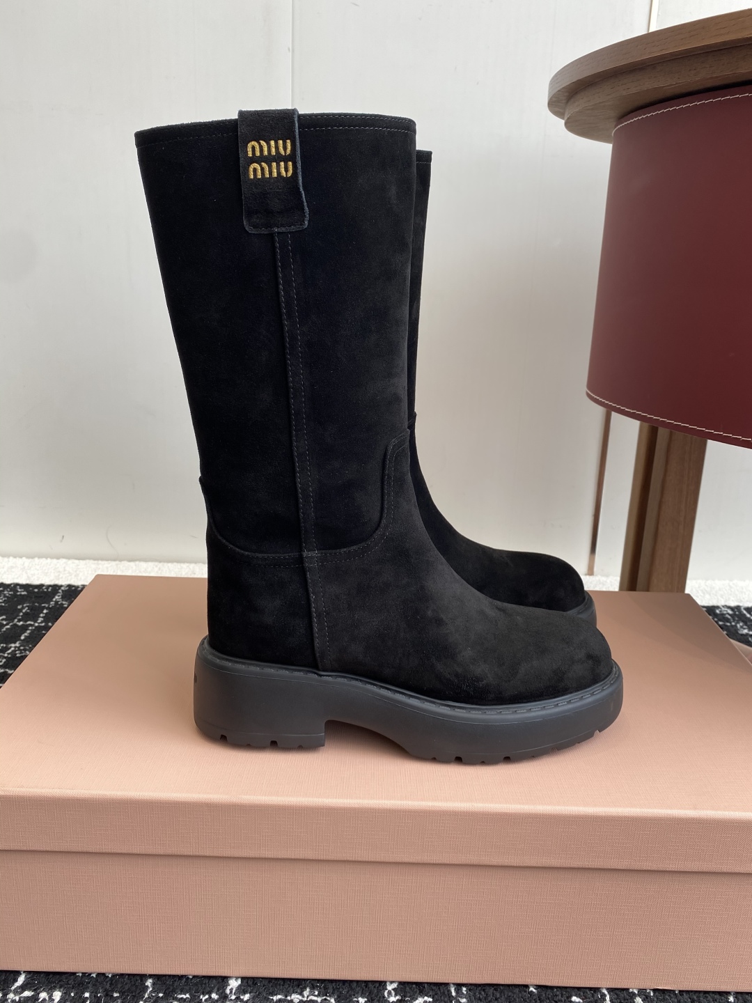 代购级
miu miu fw25 new arrival～ 缪缪 25ss 秋冬新款厚底高筒裸靴 骑士靴