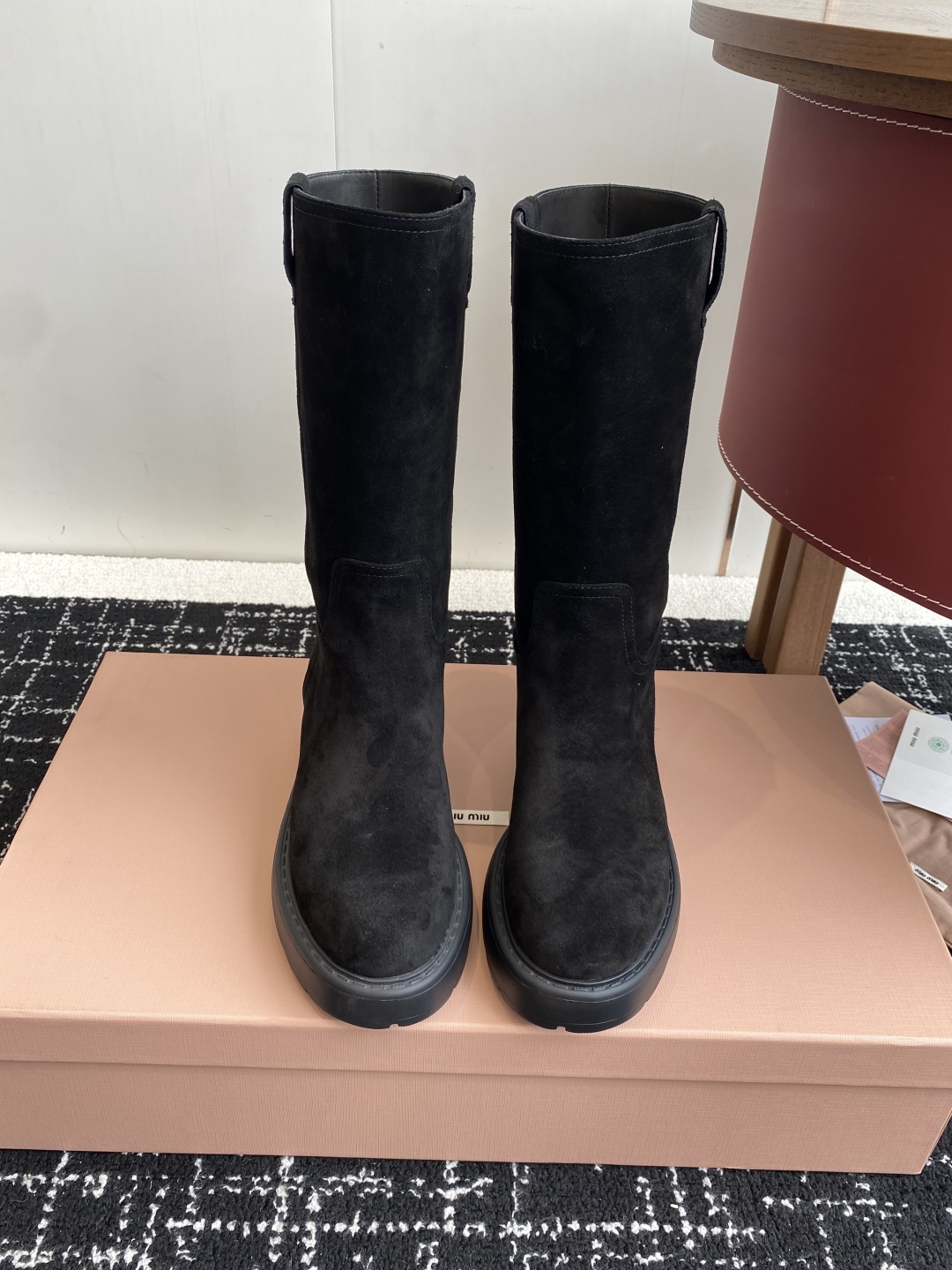 代购级
miu miu fw25 new arrival～ 缪缪 25ss 秋冬新款厚底高筒裸靴 骑士靴