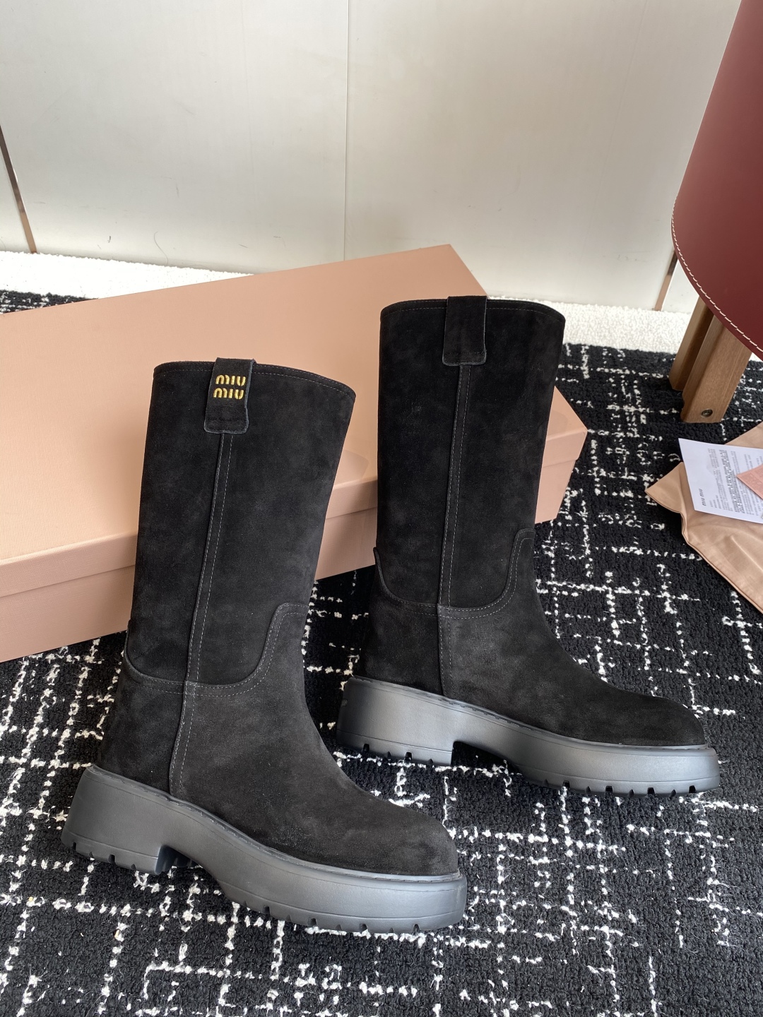 代购级
miu miu fw25 new arrival～ 缪缪 25ss 秋冬新款厚底高筒裸靴 骑士靴