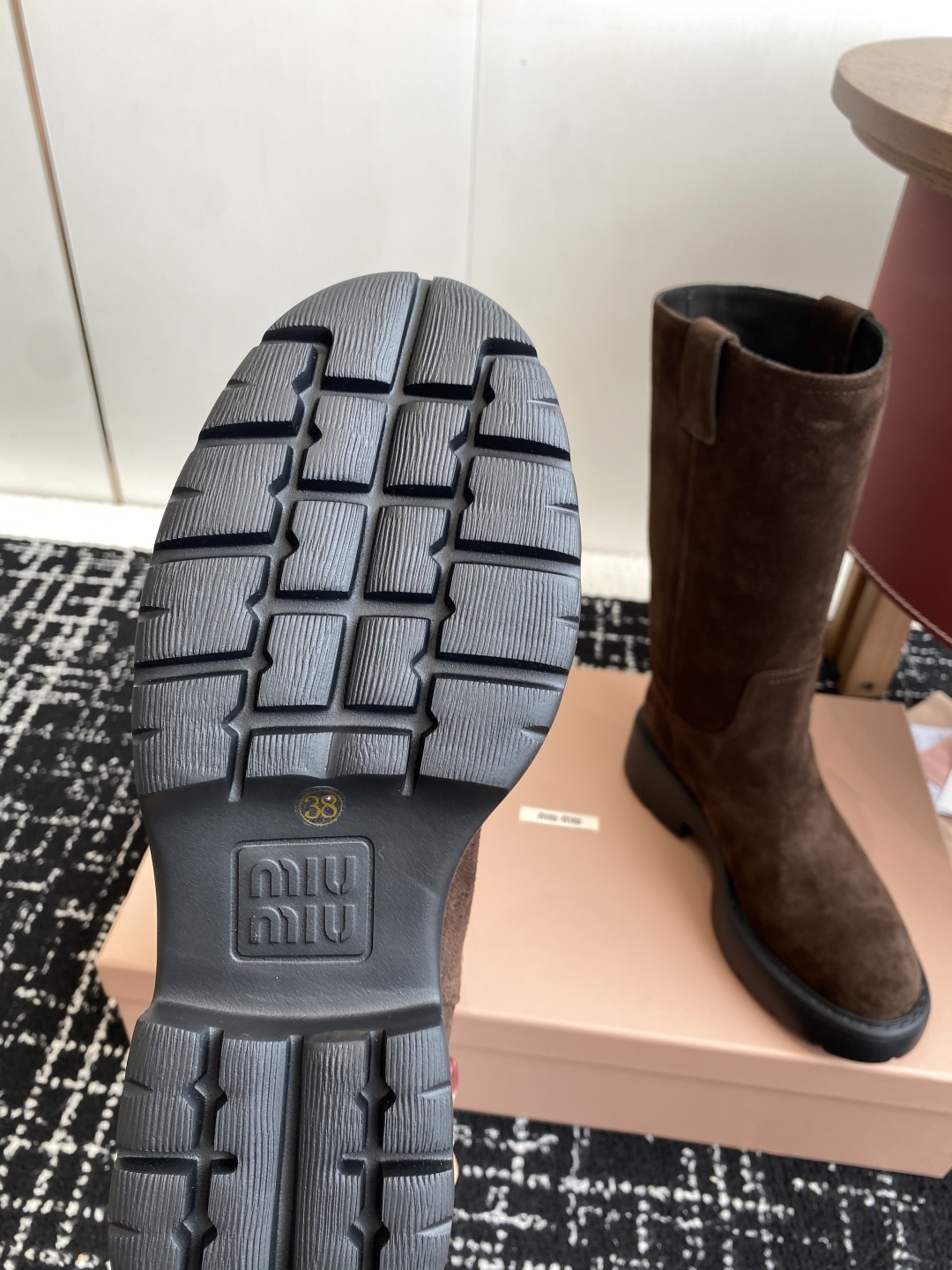 代购级
miu miu fw25 new arrival～ 缪缪 25ss 秋冬新款厚底高筒裸靴 骑士靴