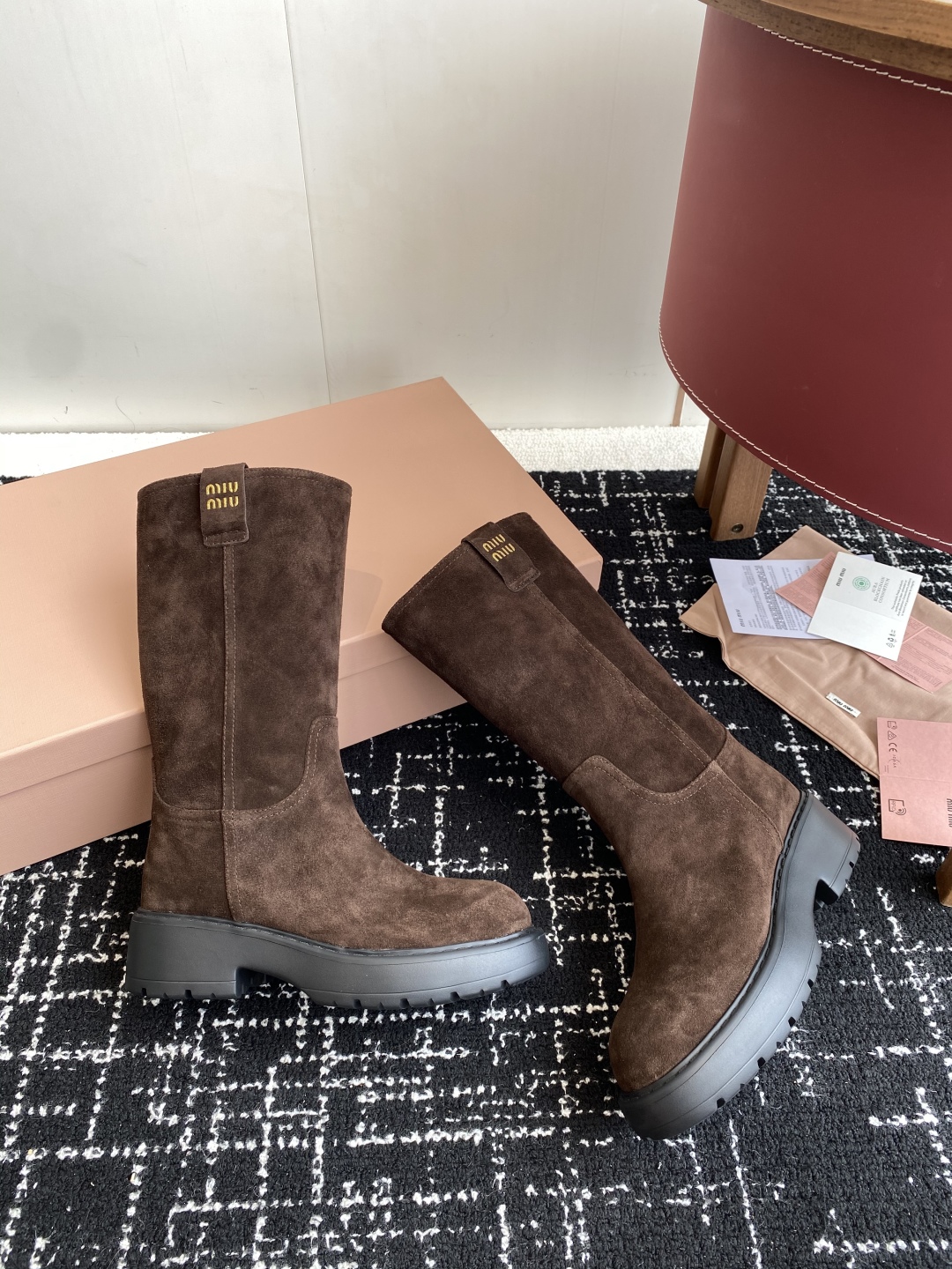 代购级
miu miu fw25 new arrival～ 缪缪 25ss 秋冬新款厚底高筒裸靴 骑士靴