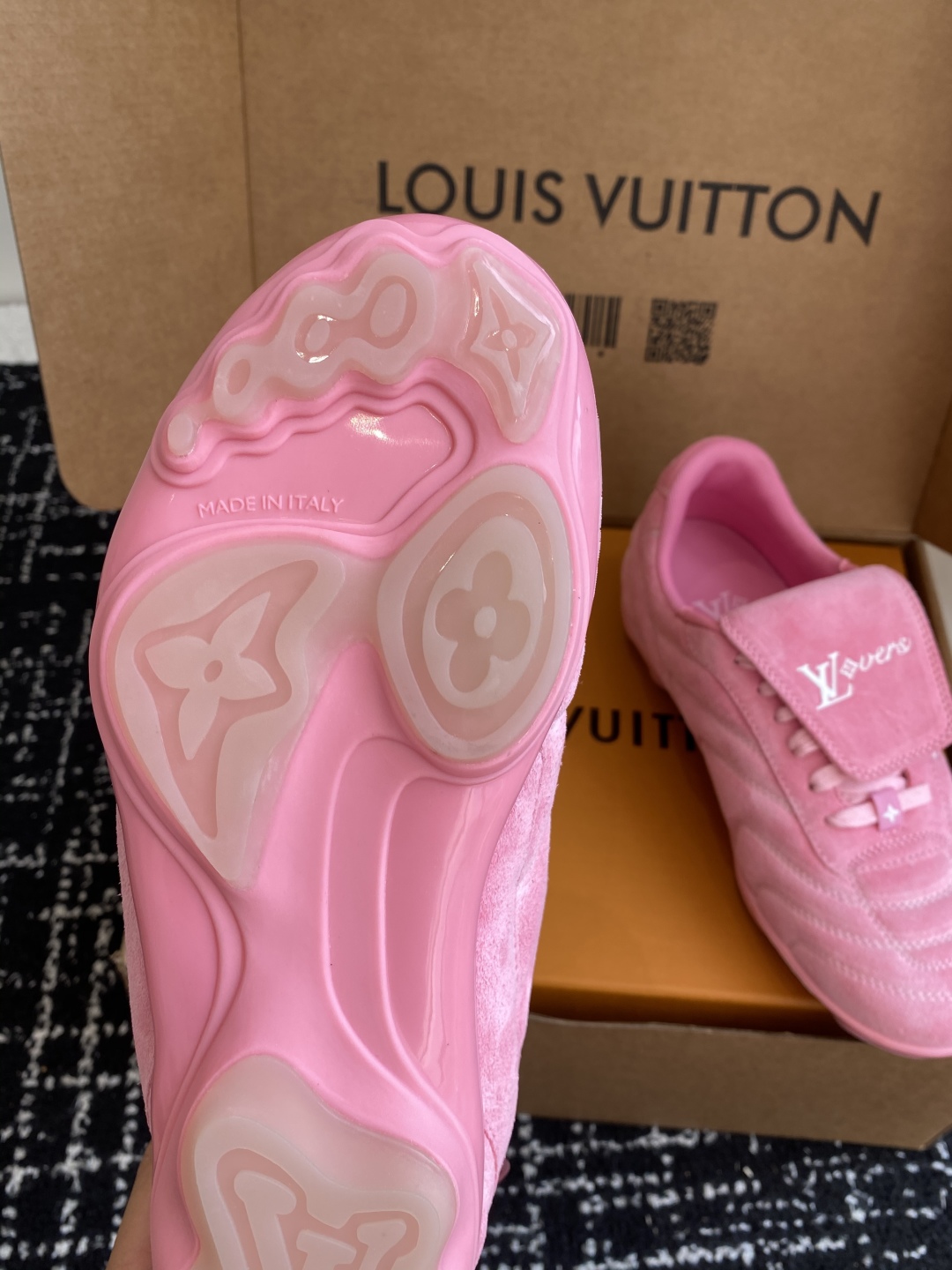 代购级
25ss 春夏季新款 情侣同款球鞋 穿上就是时髦精

这款 Footprint Soccer 运