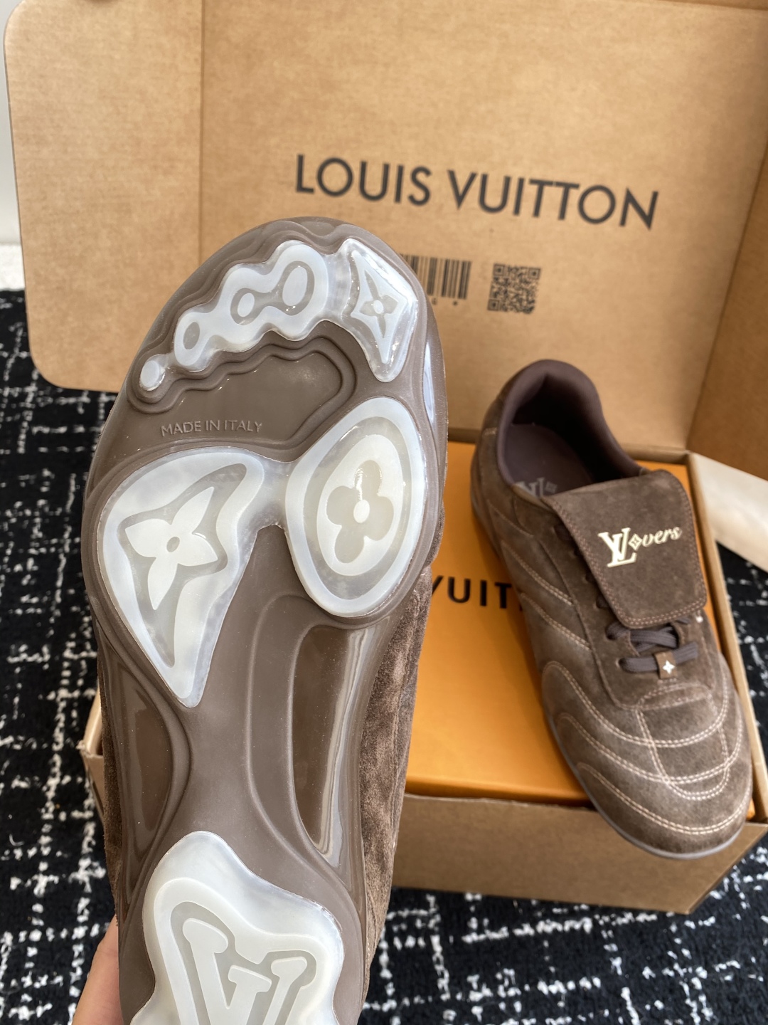 代购级
25ss 春夏季新款 情侣同款球鞋 穿上就是时髦精

这款 Footprint Soccer 运