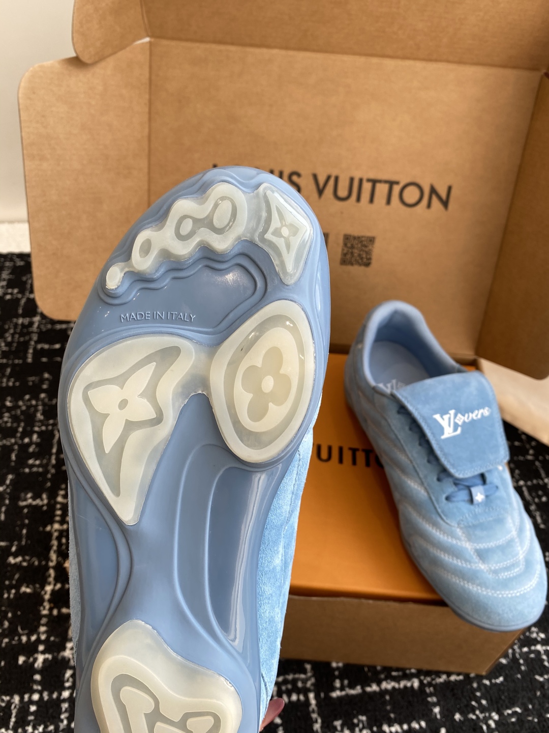代购级
25ss 春夏季新款 情侣同款球鞋 穿上就是时髦精

这款 Footprint Soccer 运