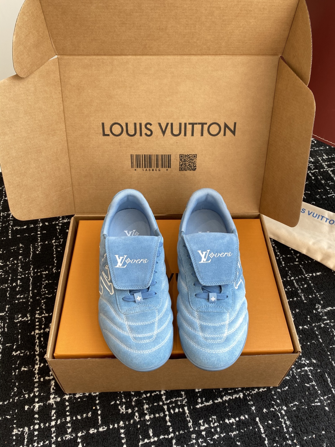 代购级
25ss 春夏季新款 情侣同款球鞋 穿上就是时髦精

这款 Footprint Soccer 运