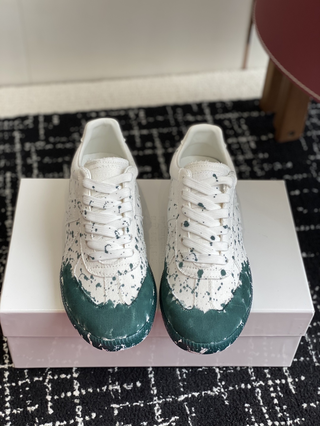 代购级
MaisonMargiela MM6 马吉拉 情侣款 喷墨 涂鸦 帆布 德训鞋 休闲 运动鞋