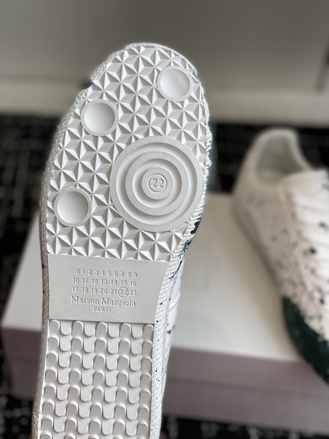 代购级
MaisonMargiela MM6 马吉拉 情侣款 喷墨 涂鸦 帆布 德训鞋 休闲 运动鞋
