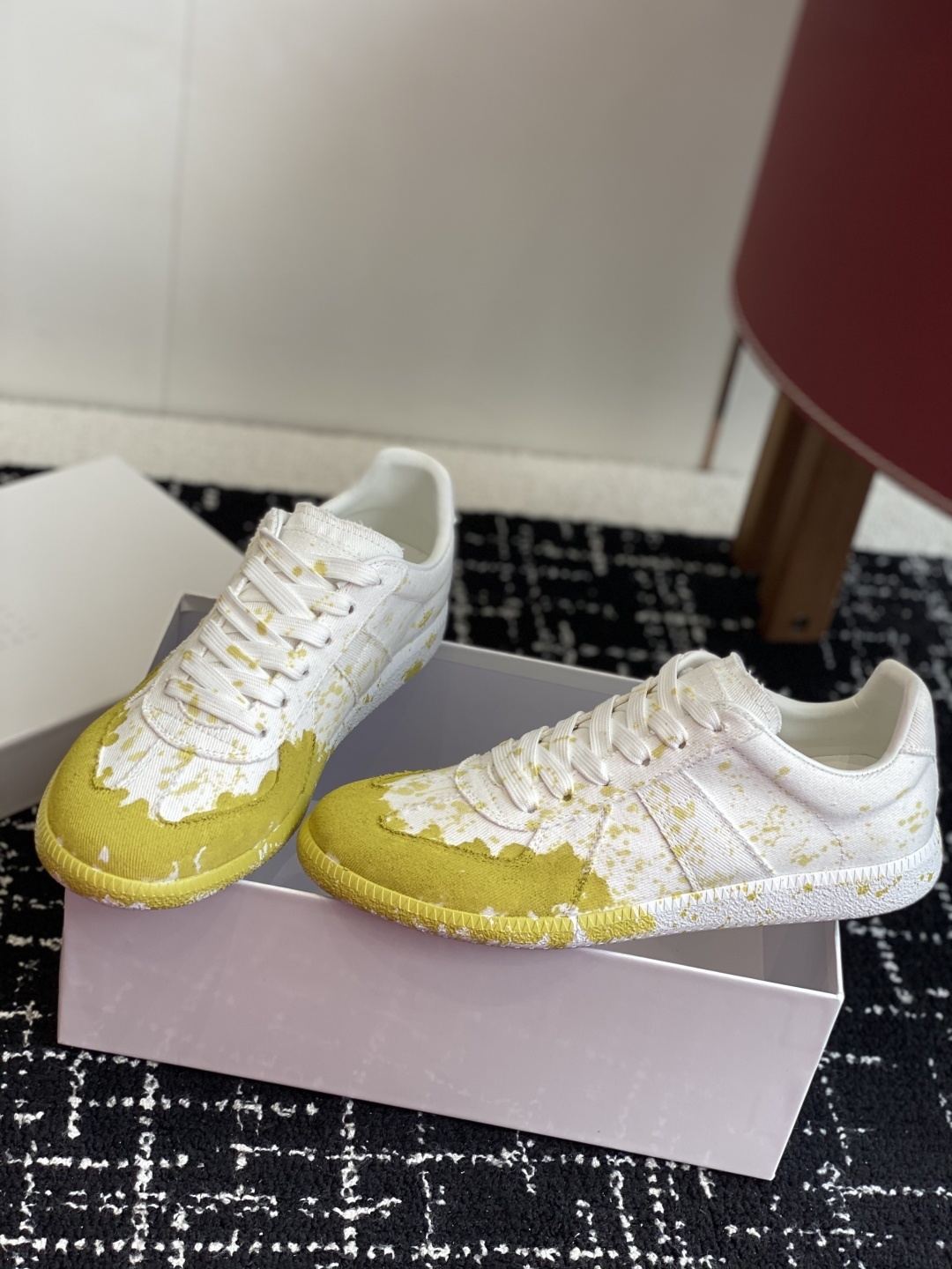 代购级
MaisonMargiela MM6 马吉拉 情侣款 喷墨 涂鸦 帆布 德训鞋 休闲 运动鞋