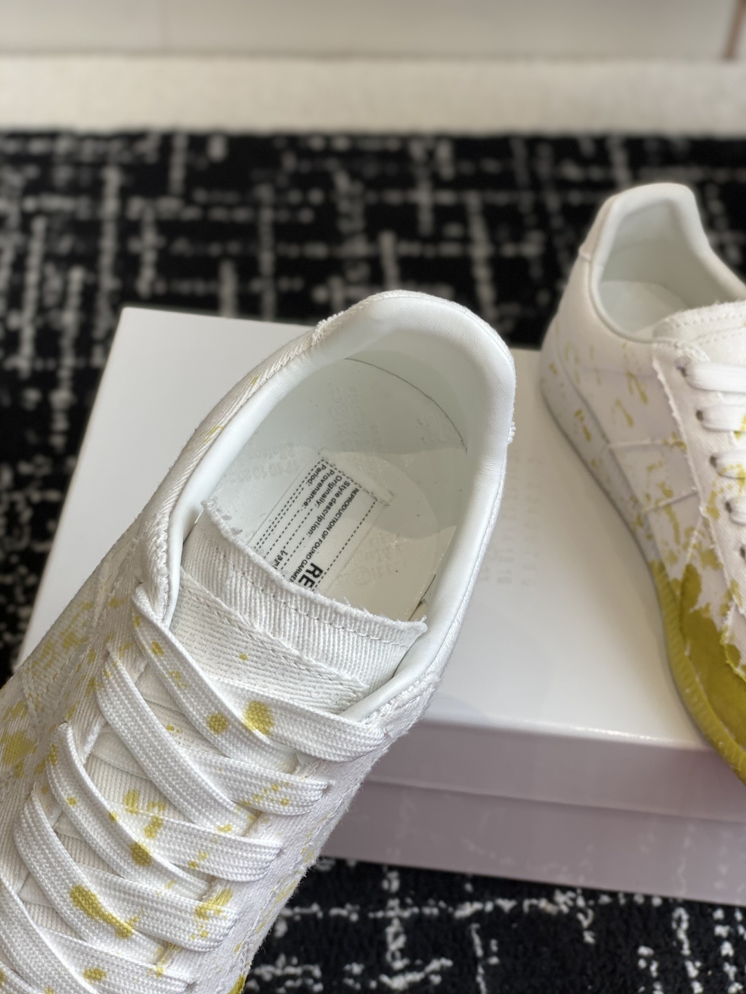 代购级
MaisonMargiela MM6 马吉拉 情侣款 喷墨 涂鸦 帆布 德训鞋 休闲 运动鞋