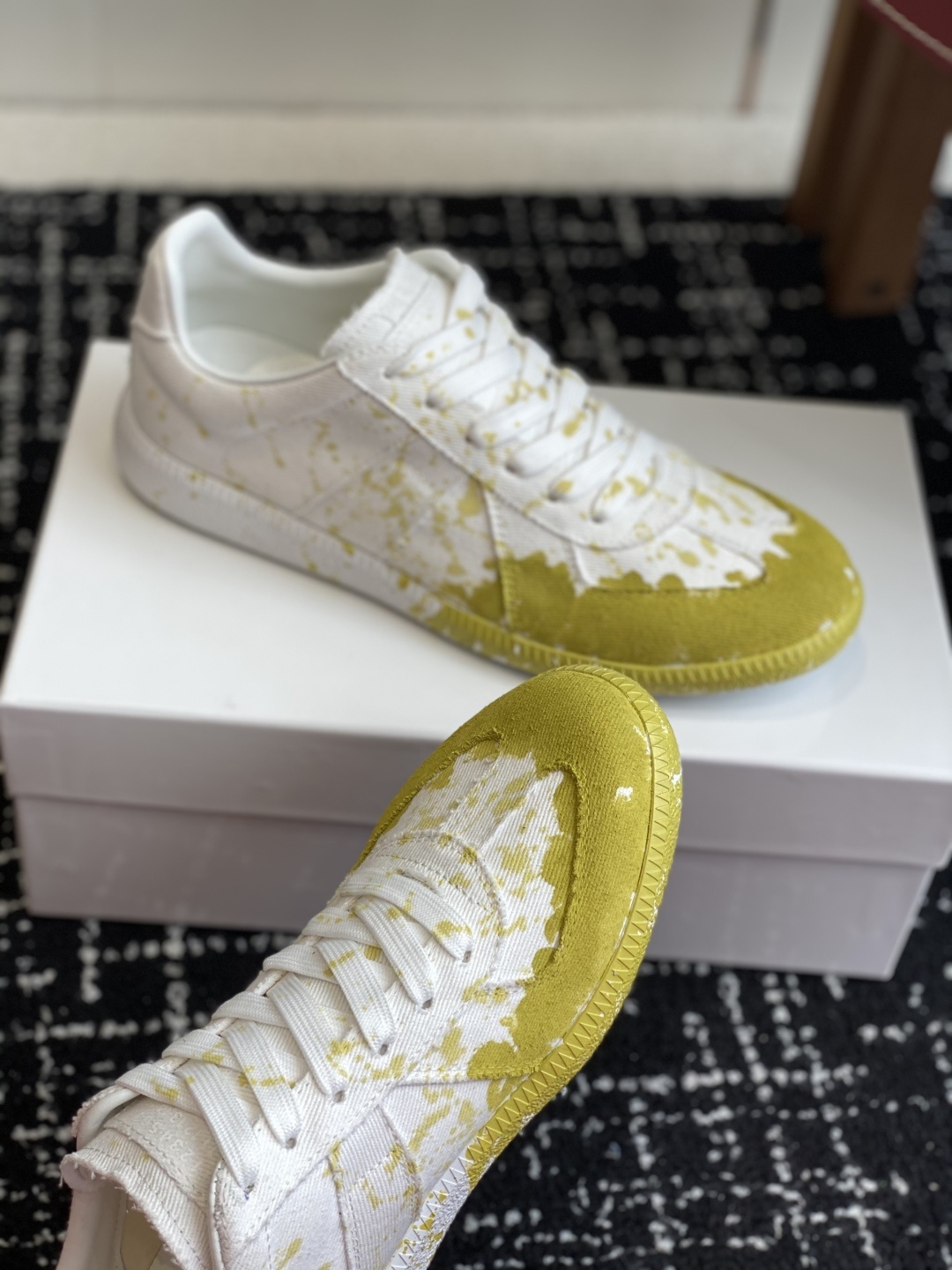 代购级
MaisonMargiela MM6 马吉拉 情侣款 喷墨 涂鸦 帆布 德训鞋 休闲 运动鞋