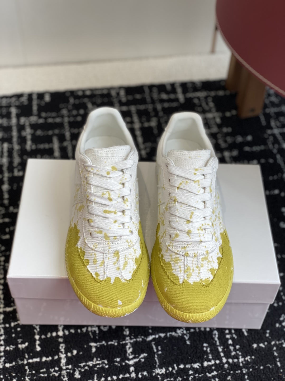代购级
MaisonMargiela MM6 马吉拉 情侣款 喷墨 涂鸦 帆布 德训鞋 休闲 运动鞋