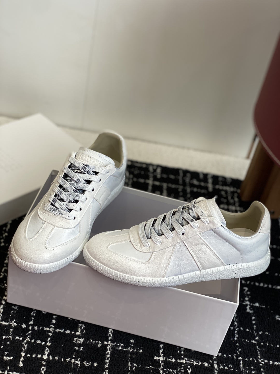 代购级
MaisonMargiela MM6 马吉拉 情侣款 喷墨 涂鸦 帆布 德训鞋 休闲 运动鞋