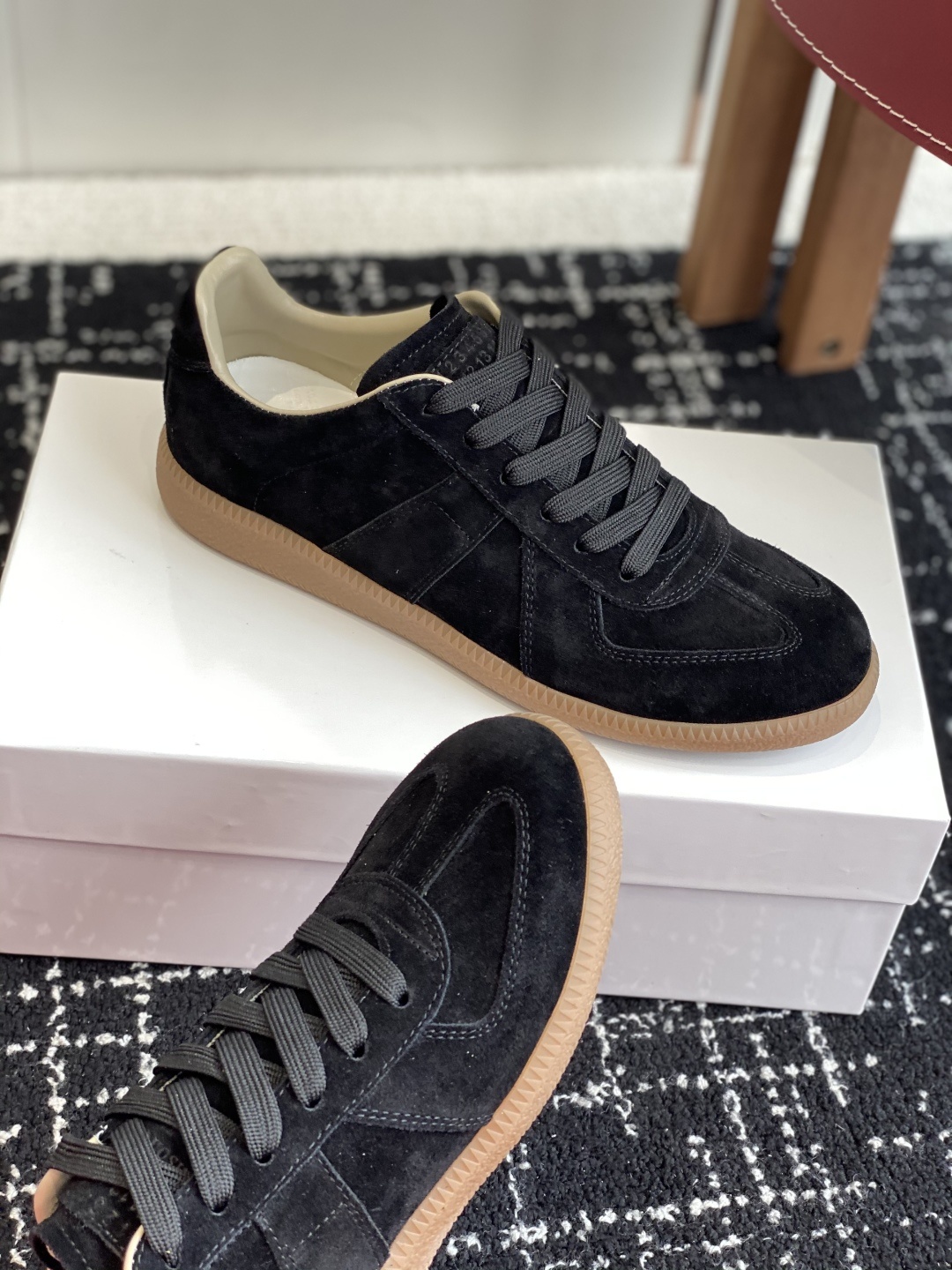 代购级
MaisonMargiela MM6 马吉拉 情侣款 喷墨 涂鸦 帆布 德训鞋 休闲 运动鞋