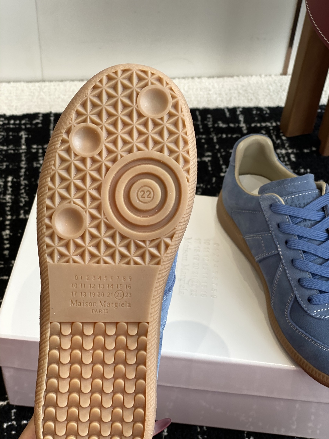 代购级
MaisonMargiela MM6 马吉拉 情侣款 喷墨 涂鸦 帆布 德训鞋 休闲 运动鞋

