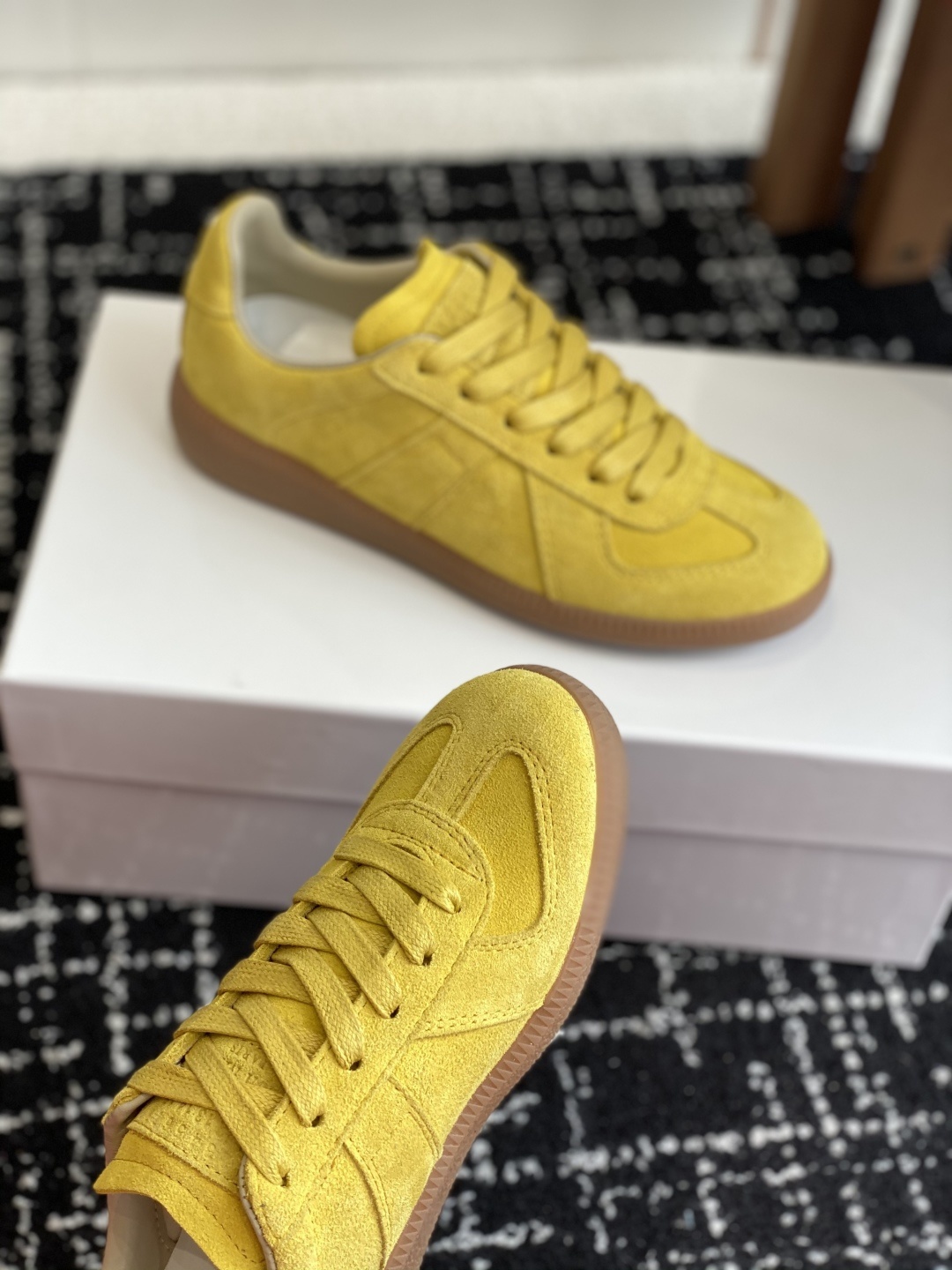 代购级
MaisonMargiela MM6 马吉拉 情侣款 喷墨 涂鸦 帆布 德训鞋 休闲 运动鞋