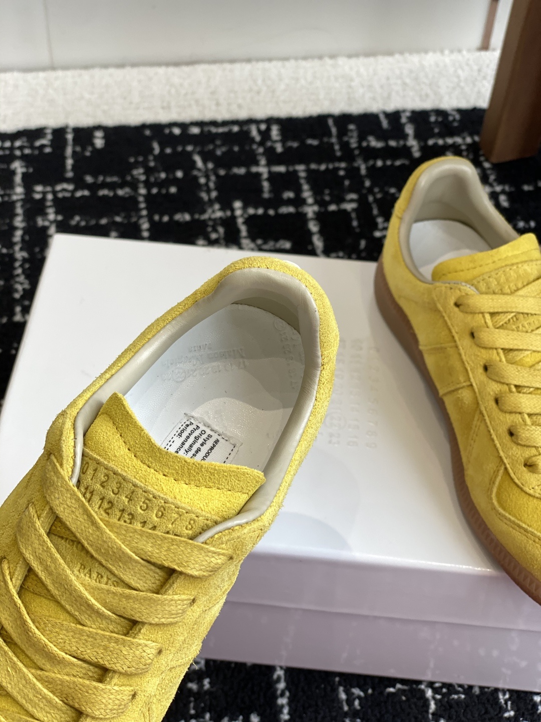 代购级
MaisonMargiela MM6 马吉拉 情侣款 喷墨 涂鸦 帆布 德训鞋 休闲 运动鞋