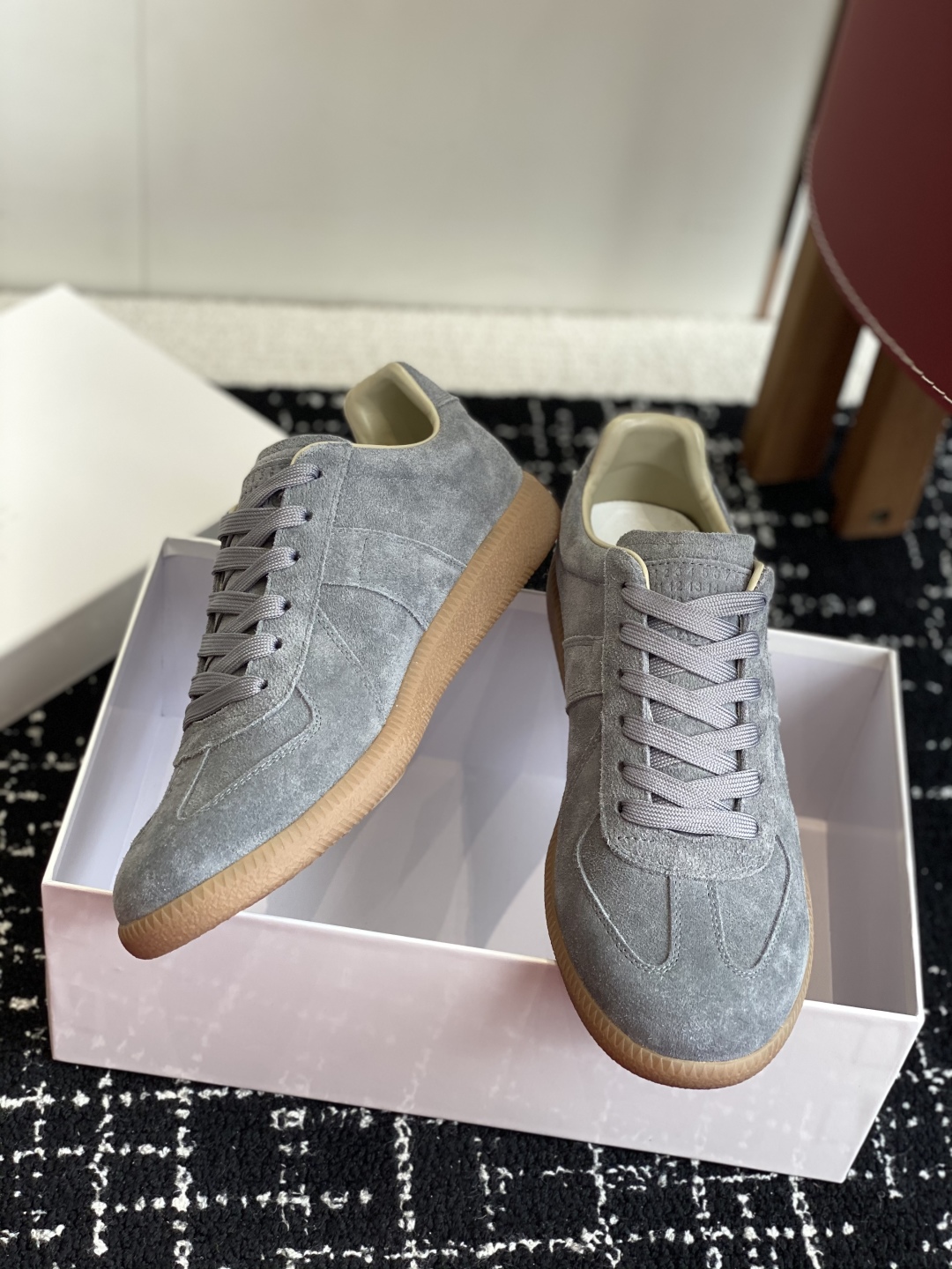 代购级
MaisonMargiela MM6 马吉拉 情侣款 喷墨 涂鸦 帆布 德训鞋 休闲 运动鞋

