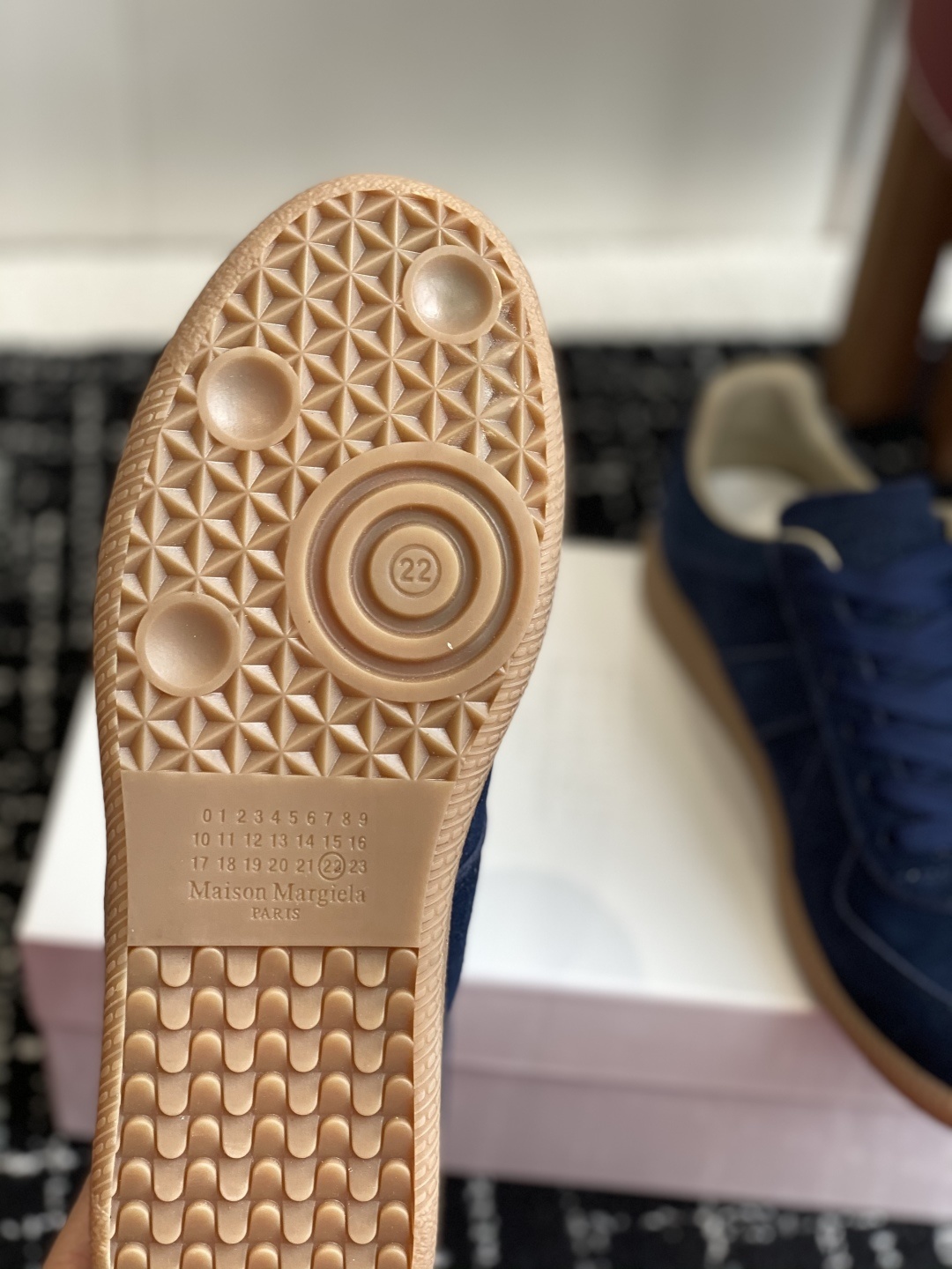 代购级
MaisonMargiela MM6 马吉拉 情侣款 喷墨 涂鸦 帆布 德训鞋 休闲 运动鞋