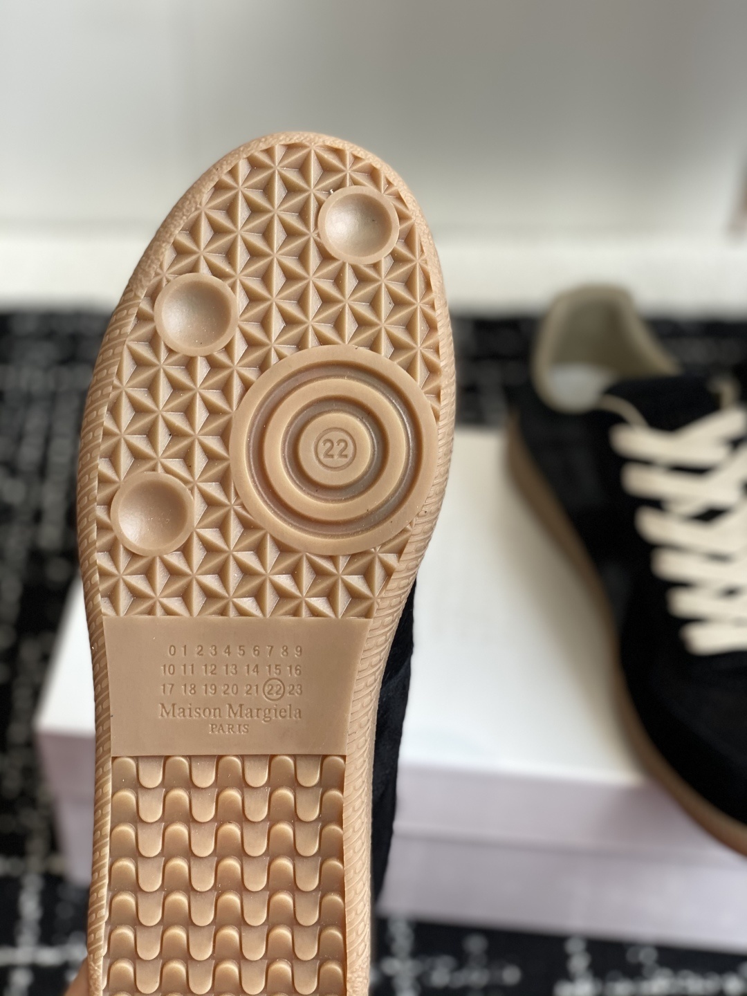 代购级
MaisonMargiela MM6 马吉拉 情侣款 喷墨 涂鸦 帆布 德训鞋 休闲 运动鞋