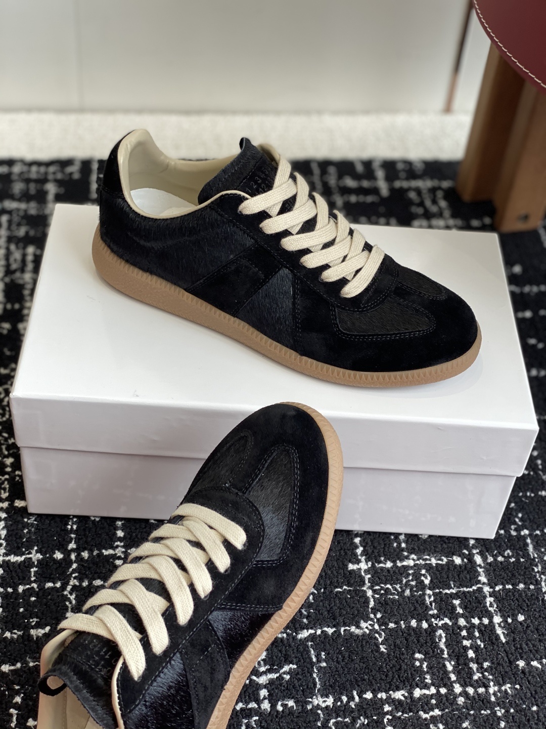 代购级
MaisonMargiela MM6 马吉拉 情侣款 喷墨 涂鸦 帆布 德训鞋 休闲 运动鞋