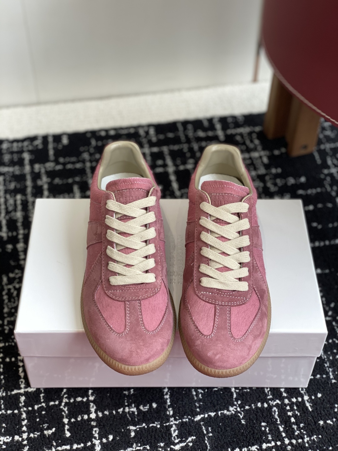 代购级
MaisonMargiela MM6 马吉拉 情侣款 喷墨 涂鸦 帆布 德训鞋 休闲 运动鞋