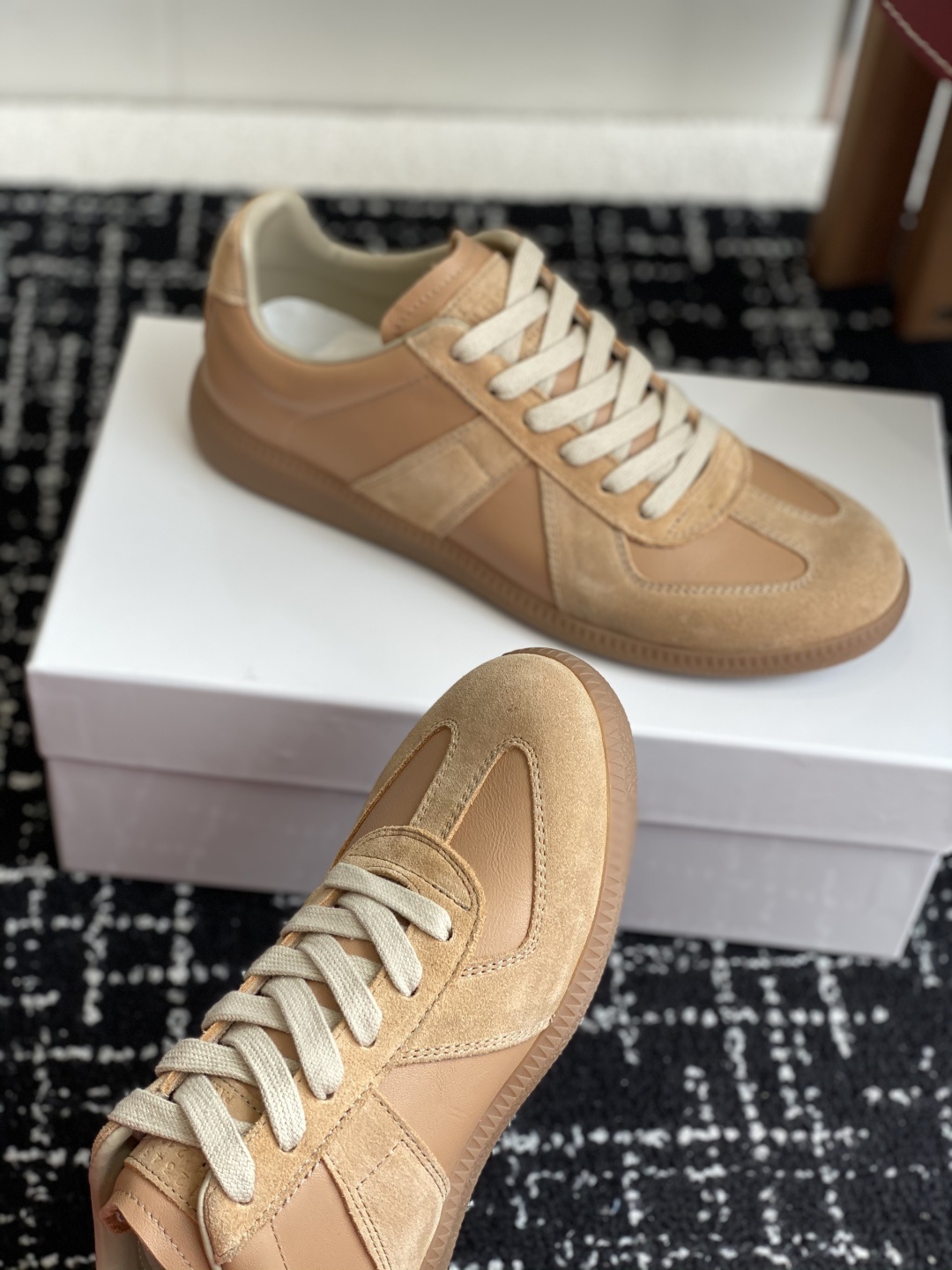 代购级
MaisonMargiela MM6 马吉拉 情侣款 喷墨 涂鸦 帆布 德训鞋 休闲 运动鞋