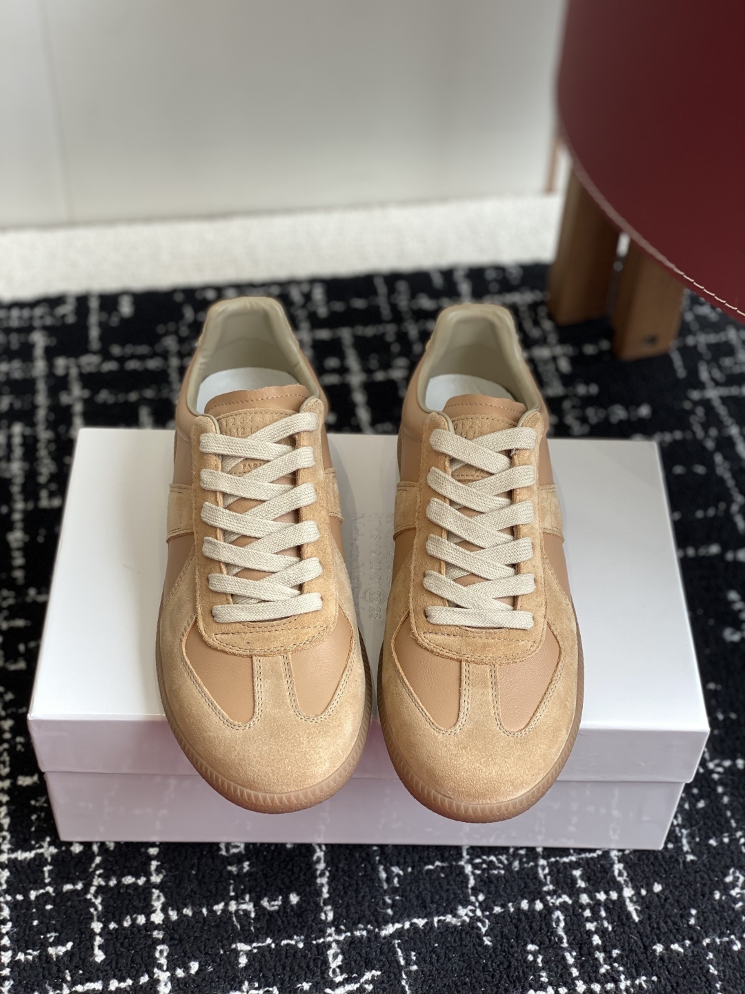 代购级
MaisonMargiela MM6 马吉拉 情侣款 喷墨 涂鸦 帆布 德训鞋 休闲 运动鞋