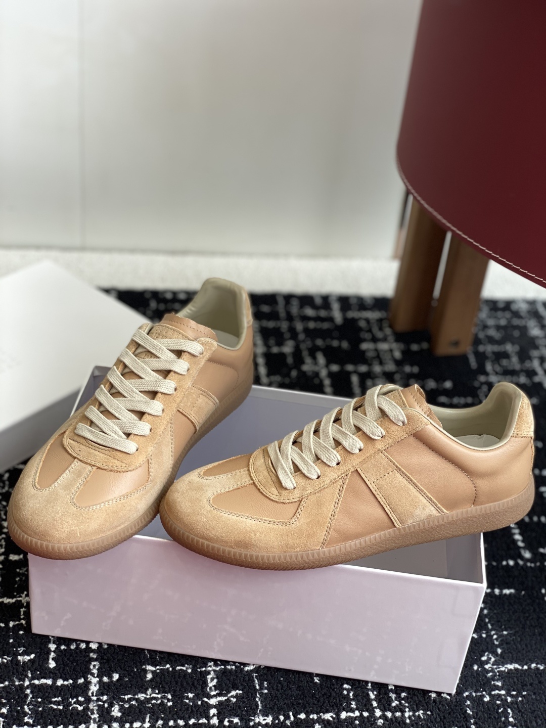 代购级
MaisonMargiela MM6 马吉拉 情侣款 喷墨 涂鸦 帆布 德训鞋 休闲 运动鞋