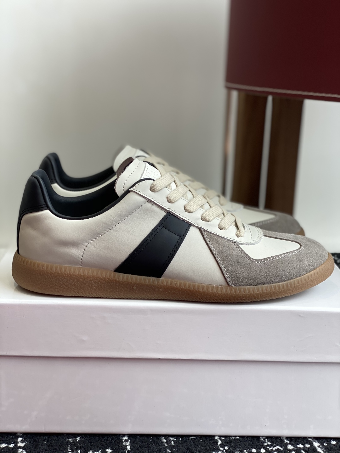 代购级
MaisonMargiela MM6 马吉拉 情侣款 喷墨 涂鸦 帆布 德训鞋 休闲 运动鞋

