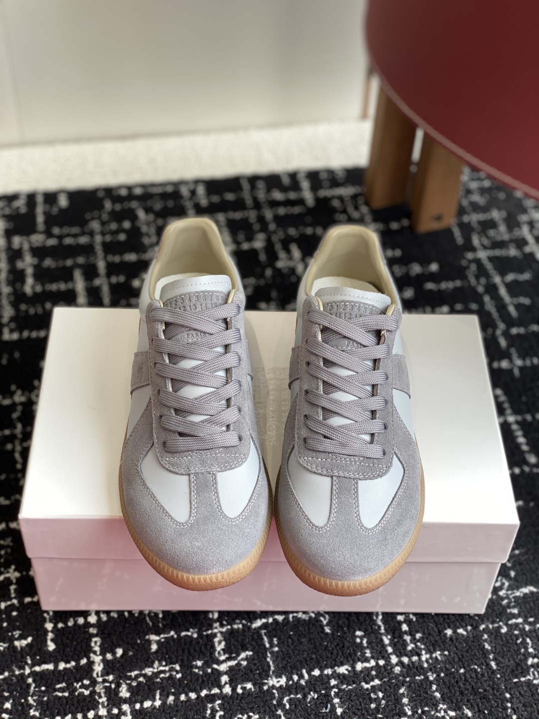 代购级
MaisonMargiela MM6 马吉拉 情侣款 喷墨 涂鸦 帆布 德训鞋 休闲 运动鞋