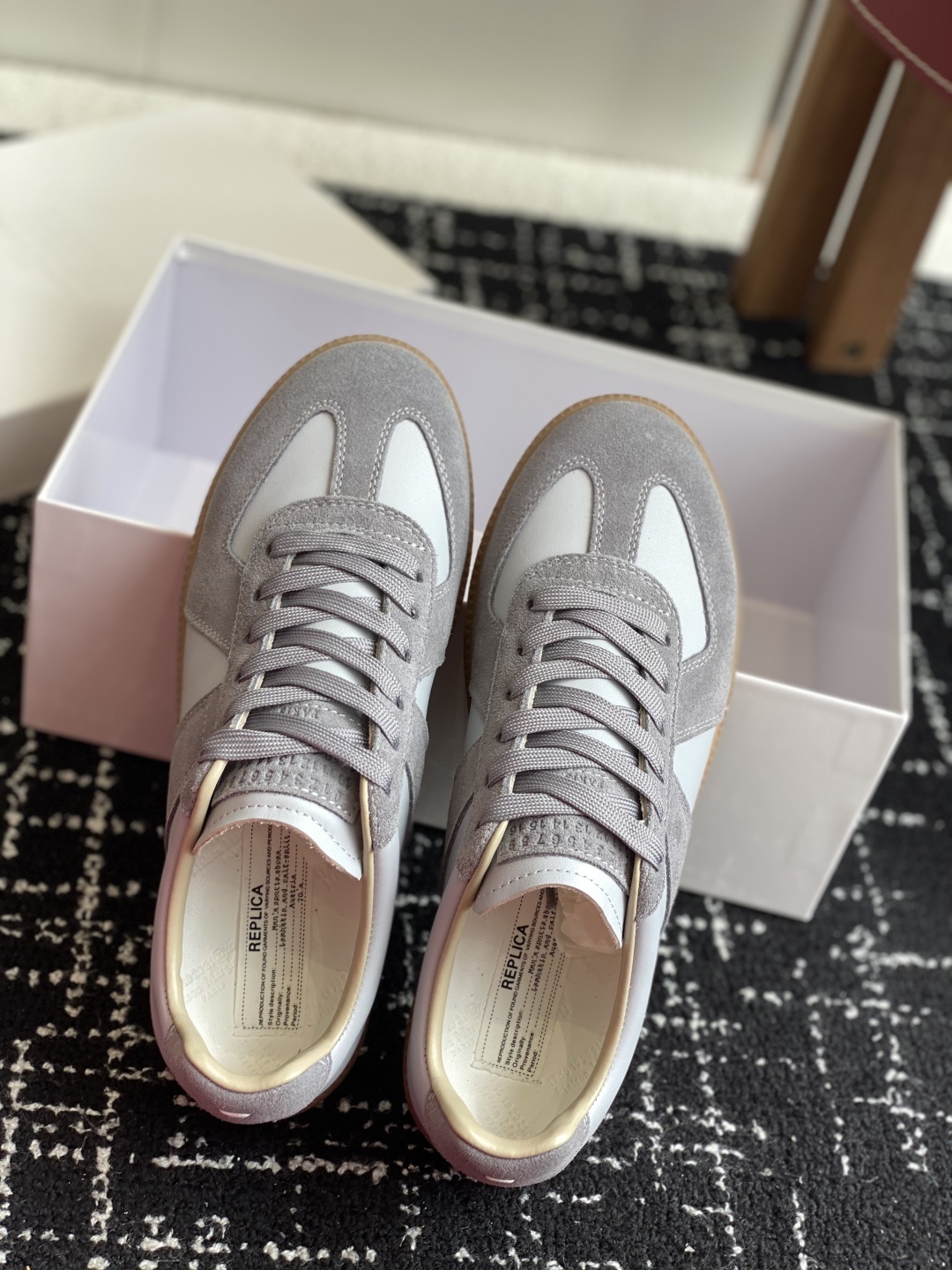 代购级
MaisonMargiela MM6 马吉拉 情侣款 喷墨 涂鸦 帆布 德训鞋 休闲 运动鞋