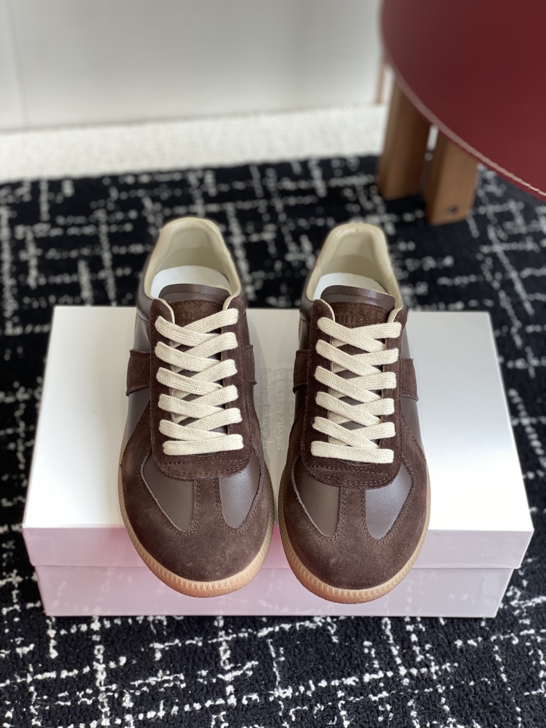 代购级
MaisonMargiela MM6 马吉拉 情侣款 喷墨 涂鸦 帆布 德训鞋 休闲 运动鞋

