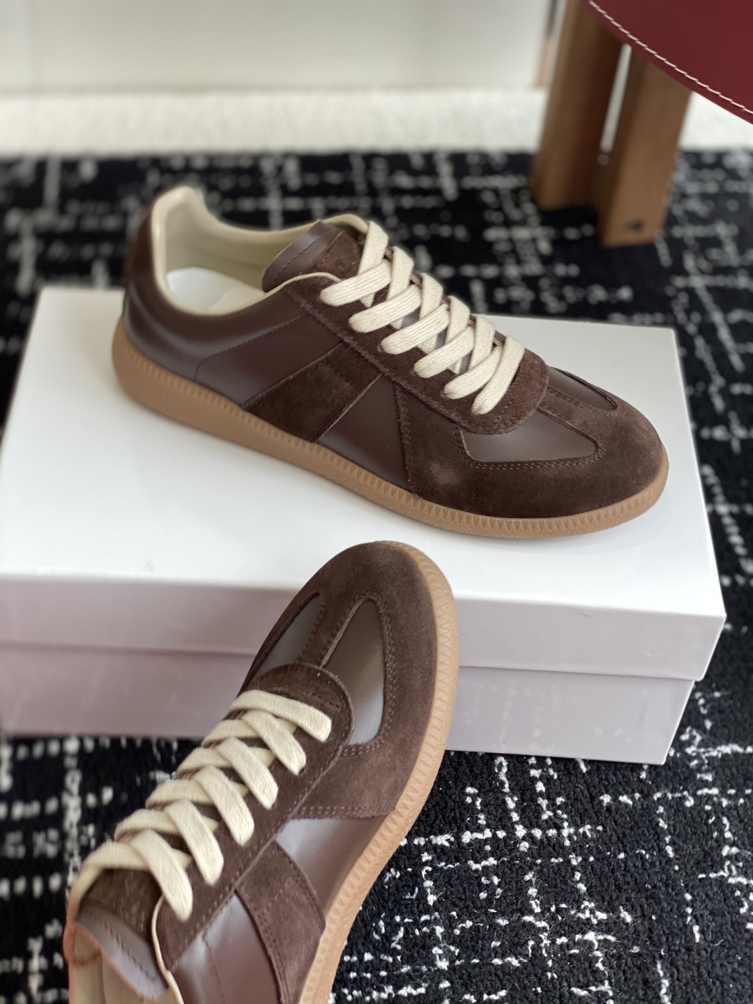 代购级
MaisonMargiela MM6 马吉拉 情侣款 喷墨 涂鸦 帆布 德训鞋 休闲 运动鞋

