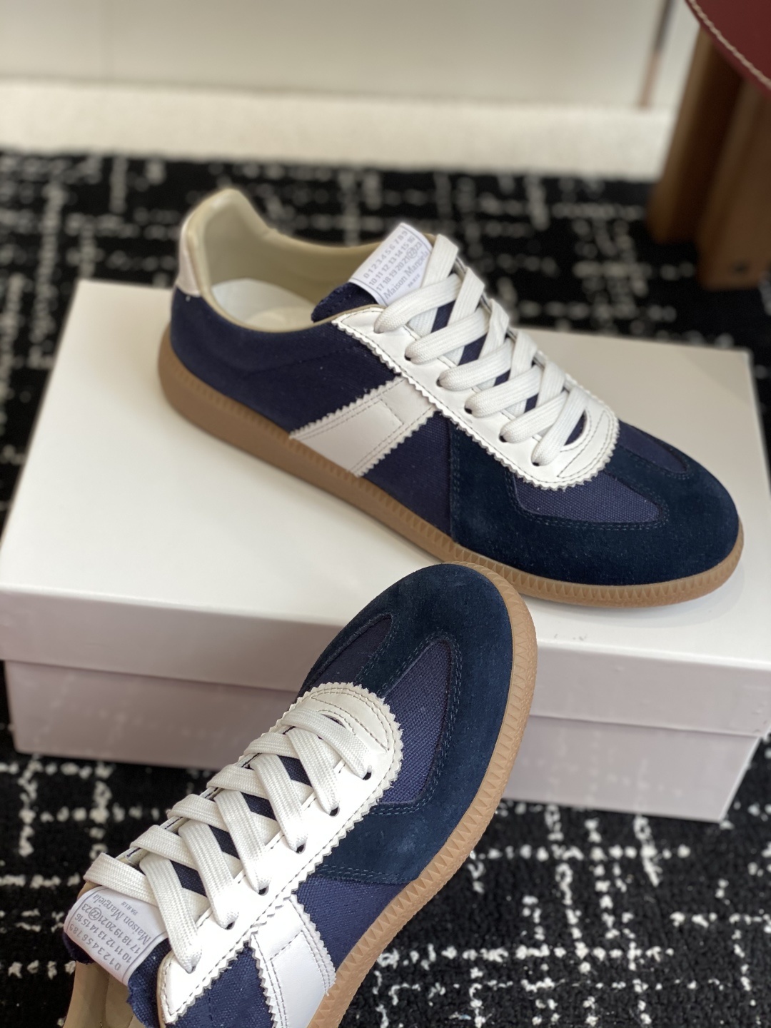 代购级
MaisonMargiela MM6 马吉拉 情侣款 喷墨 涂鸦 帆布 德训鞋 休闲 运动鞋