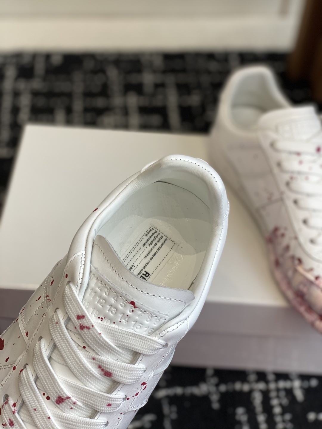 代购级
MaisonMargiela MM6 马吉拉 情侣款 喷墨 涂鸦 帆布 德训鞋 休闲 运动鞋